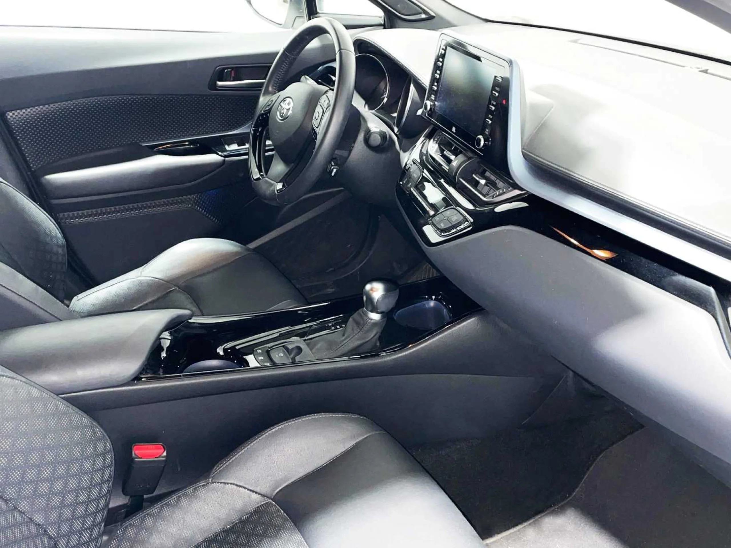 Toyota C-HR 180h Advance Luxury - Foto 10