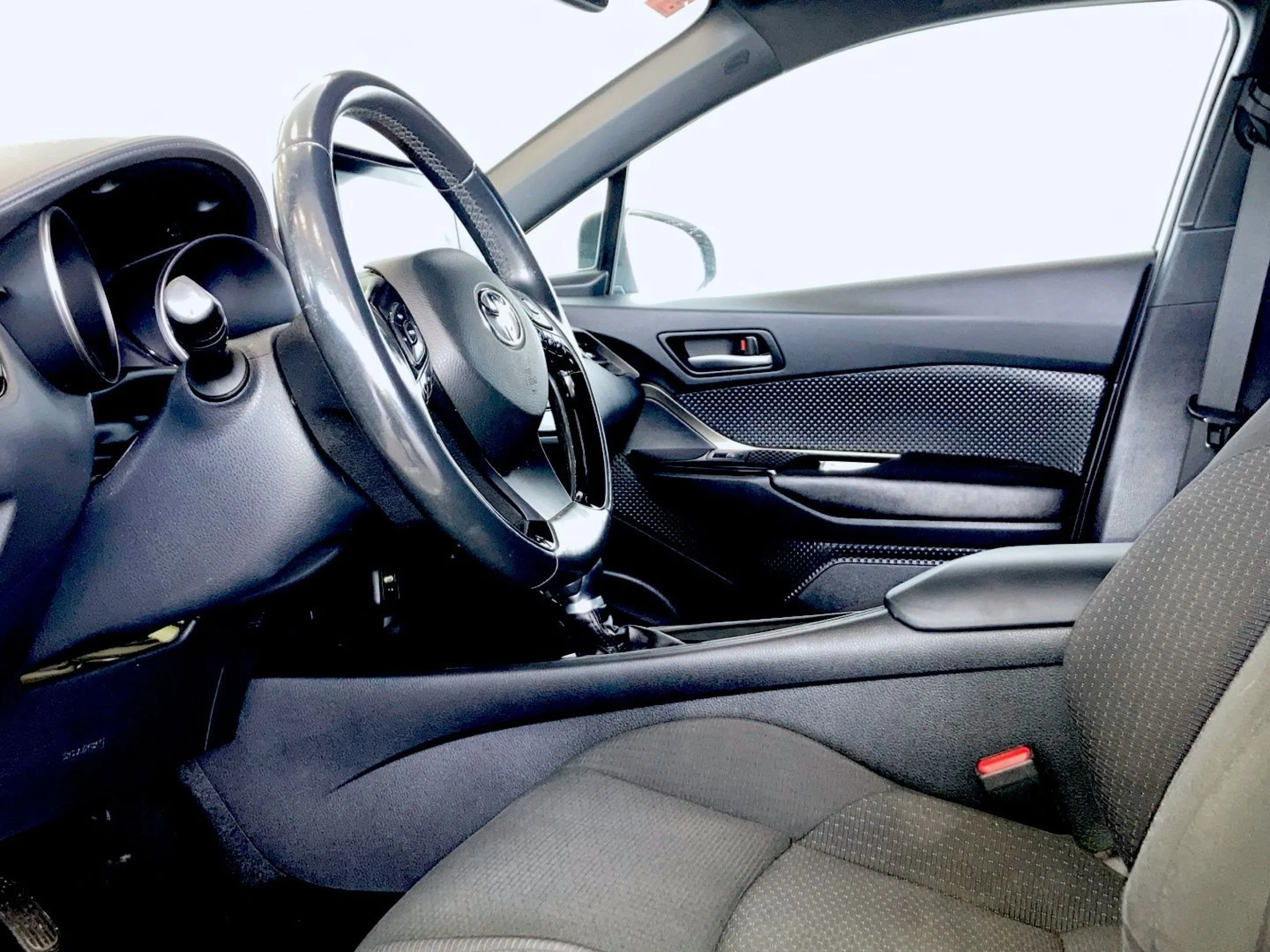 Toyota C-HR 125H Advance - Foto 9