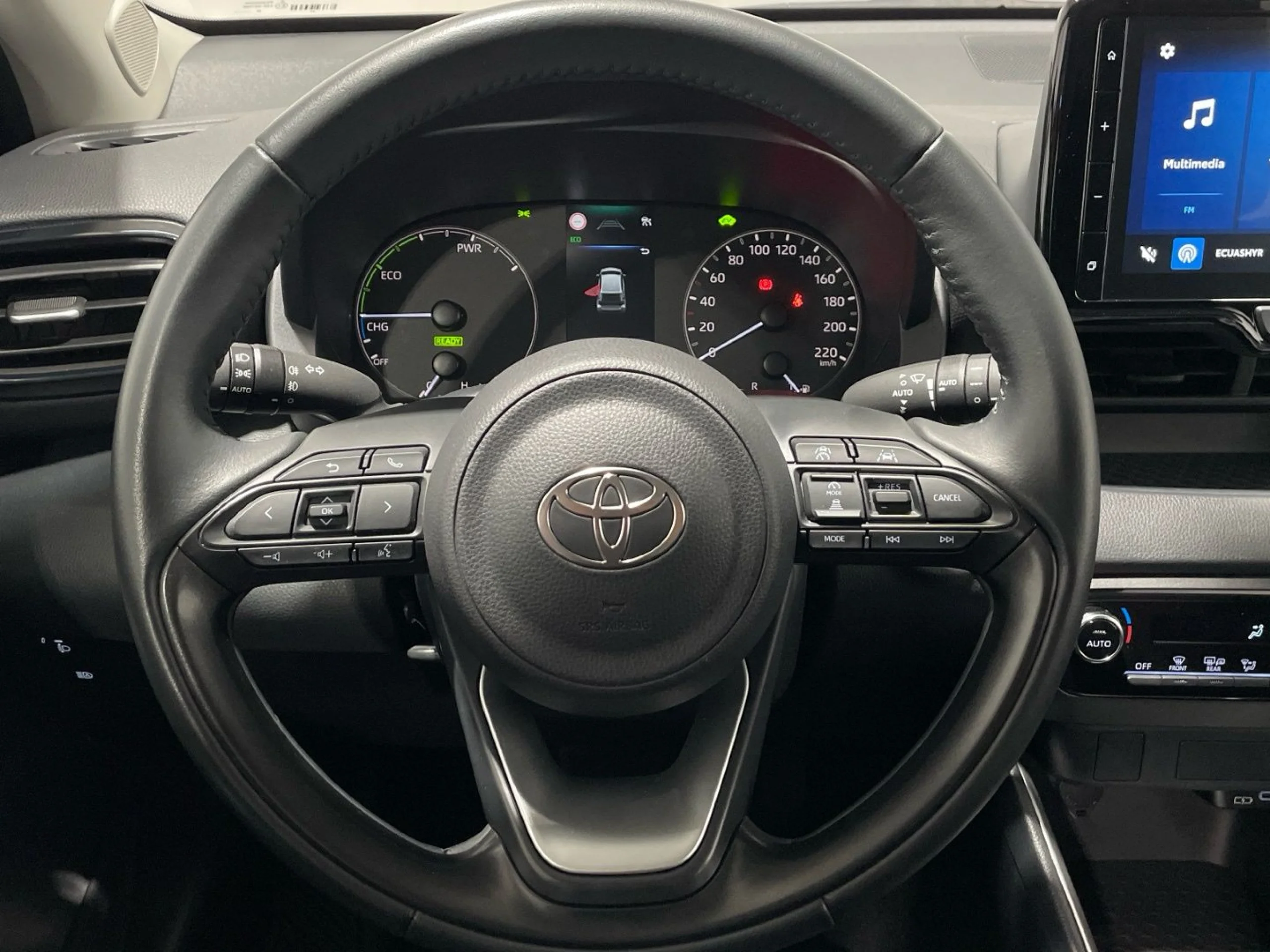 Toyota Yaris Active Plus 120H - Foto 12