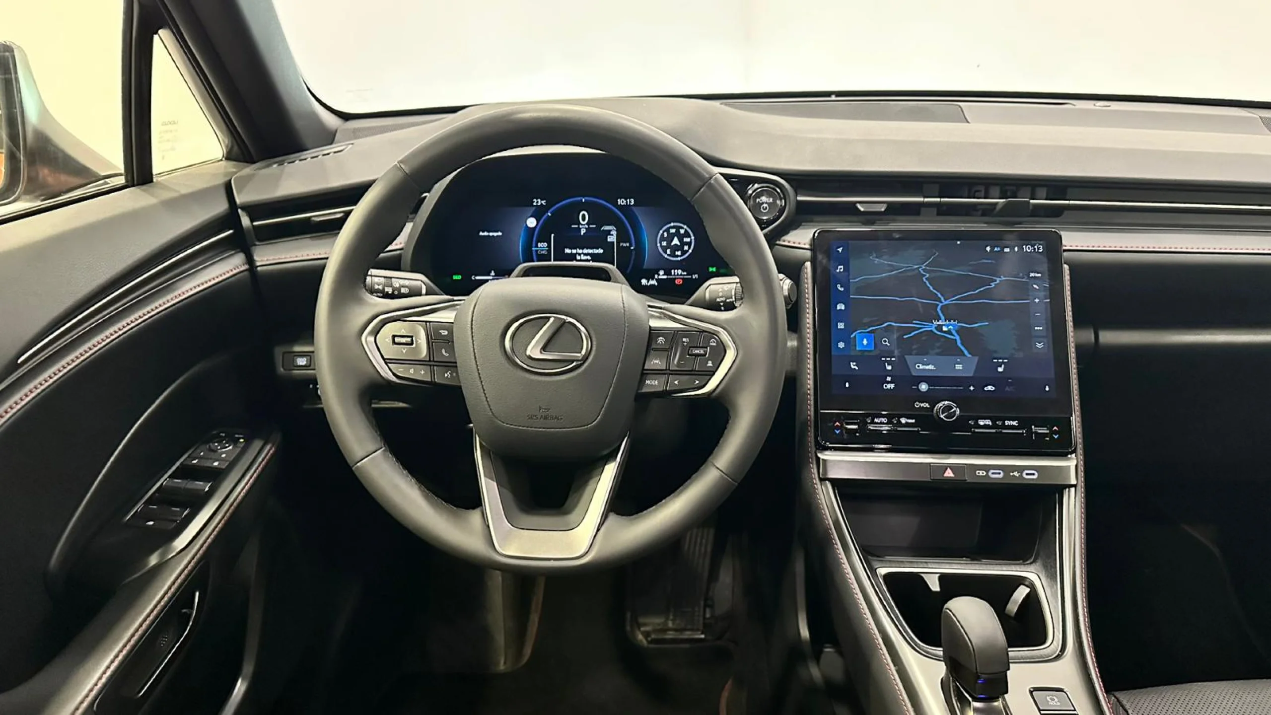 Lexus LBX EMOTION + - Foto 8