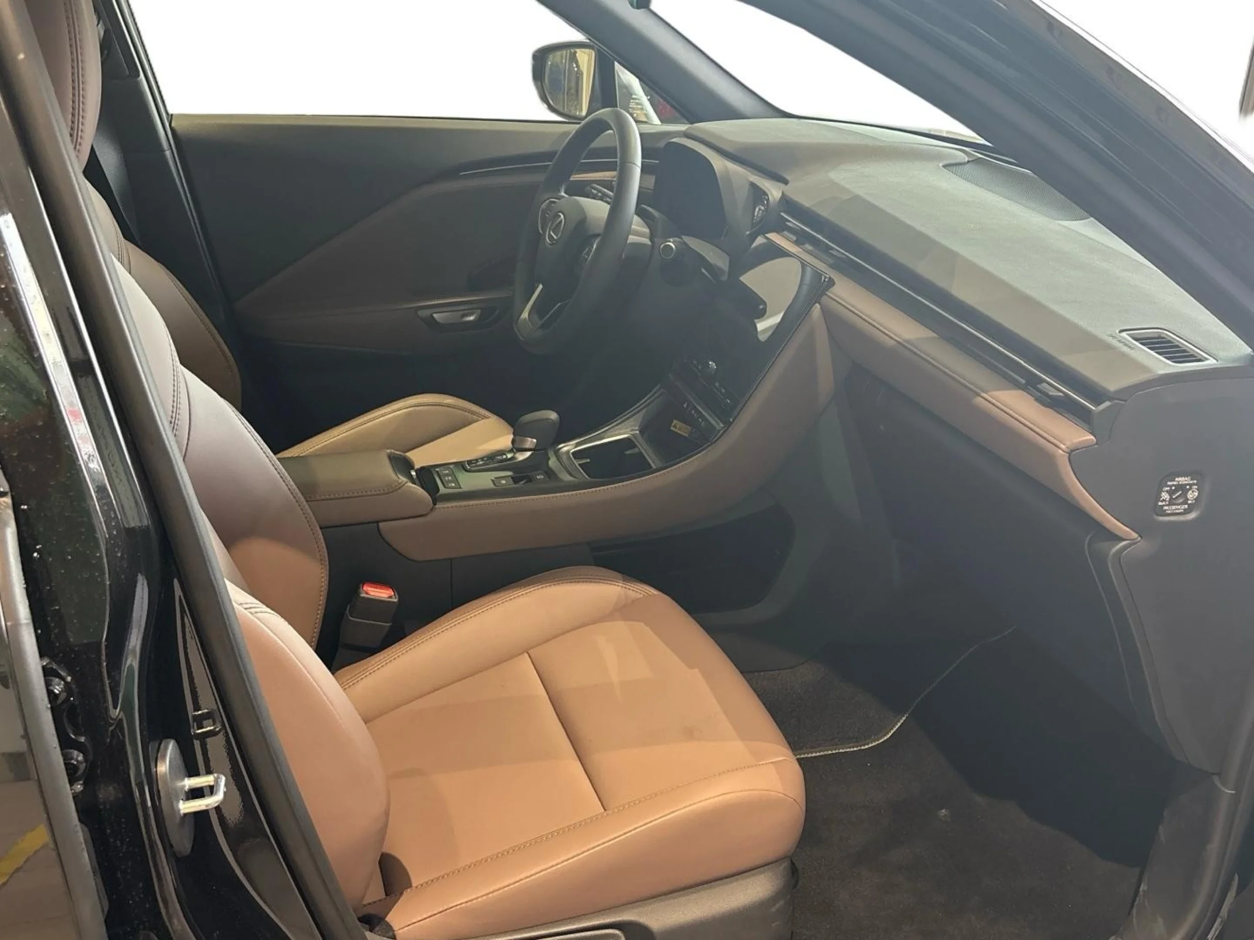 Lexus LBX ELEGANT + - Foto 6