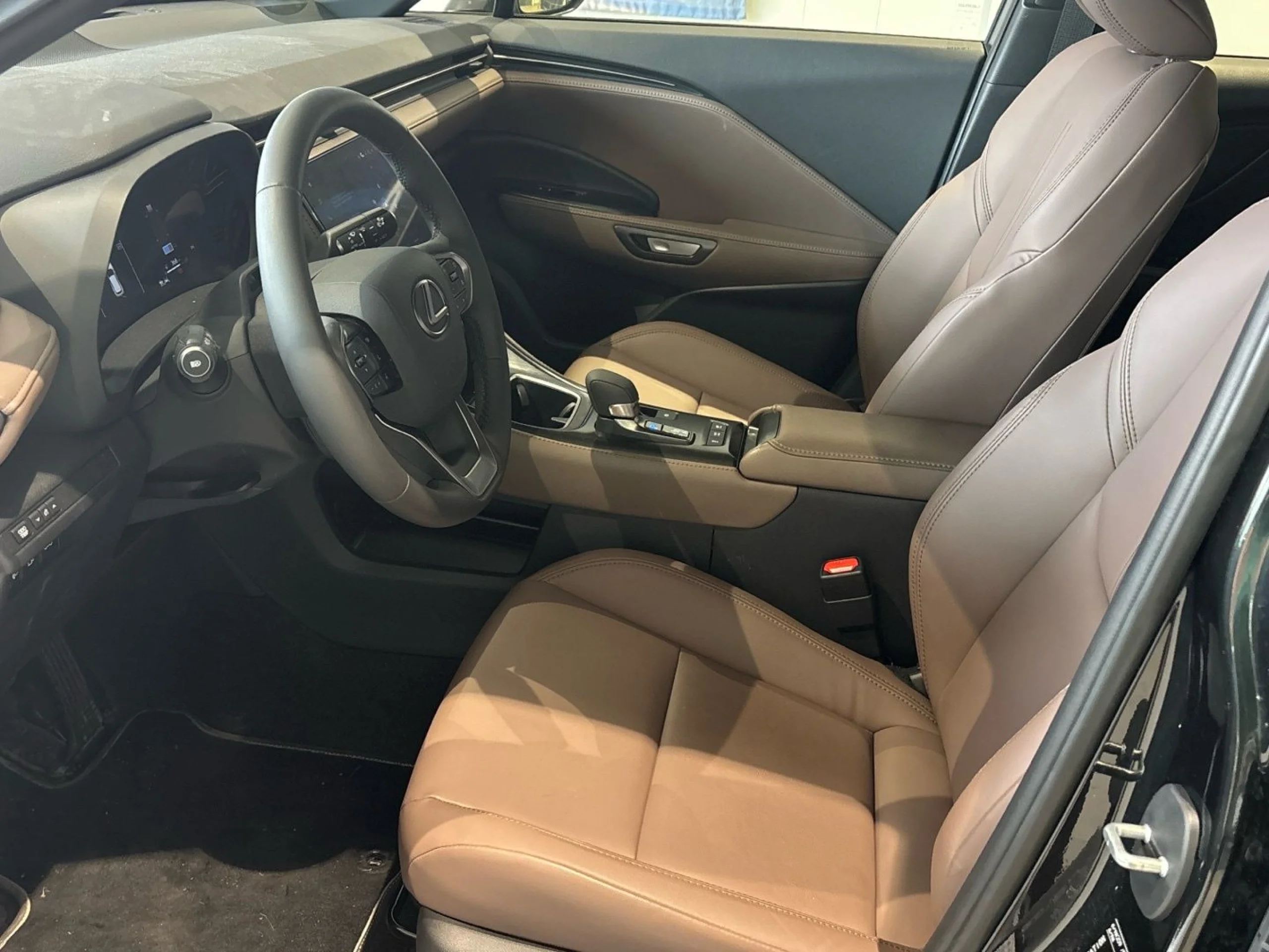 Lexus LBX ELEGANT + - Foto 8