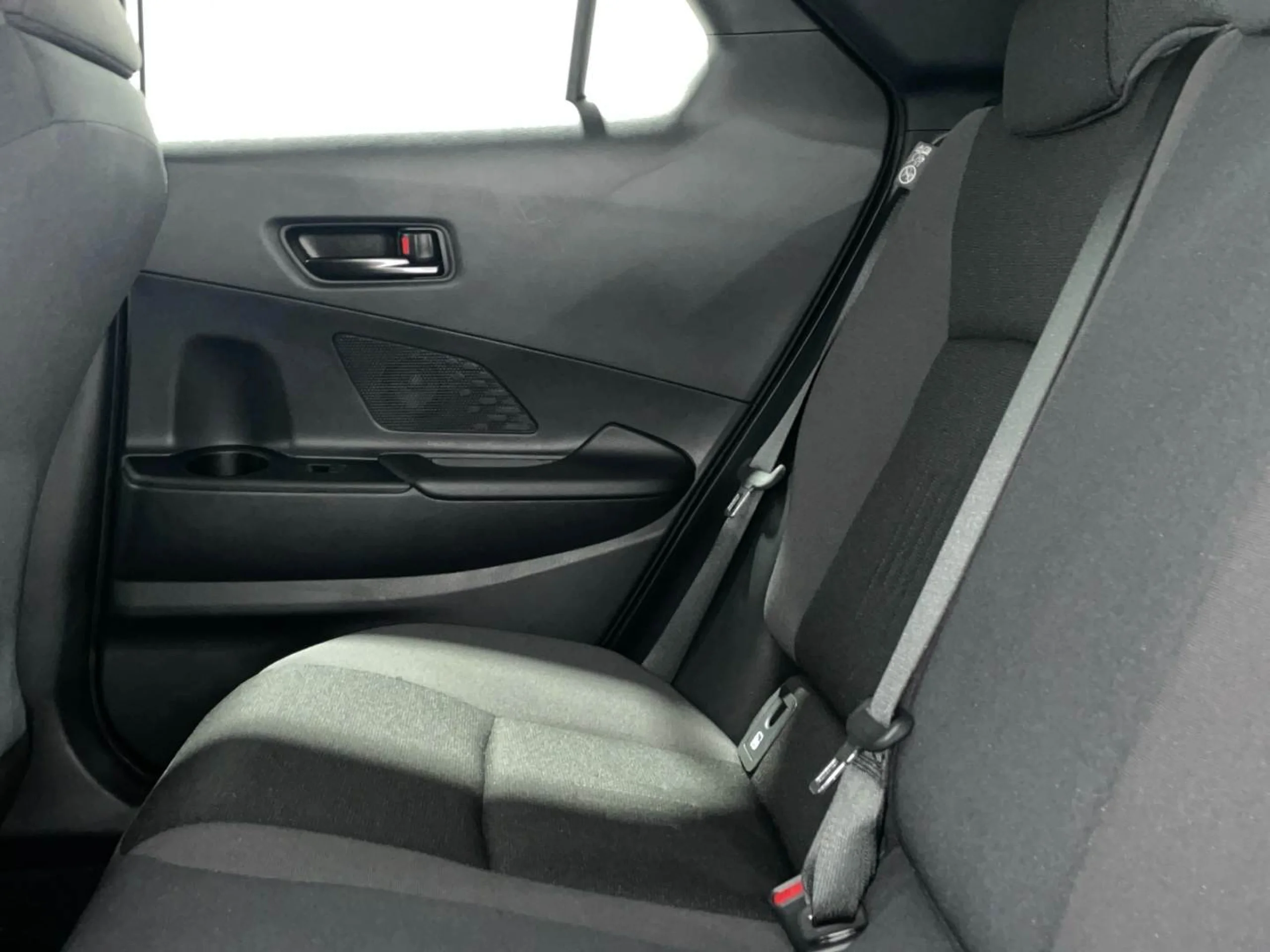 Toyota C-HR 140H Advance - Foto 9