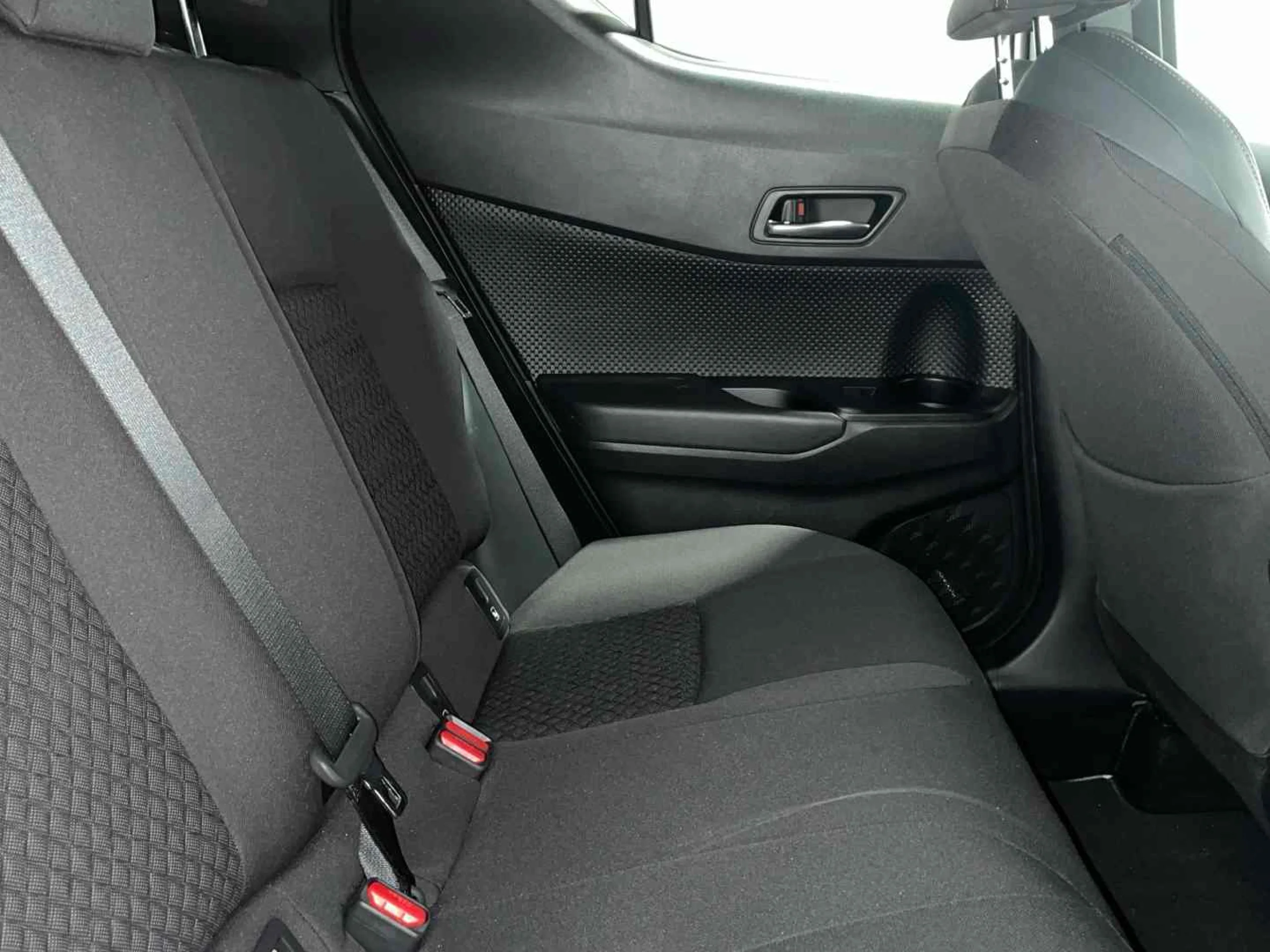 Toyota C-HR 125H Advance - Foto 8