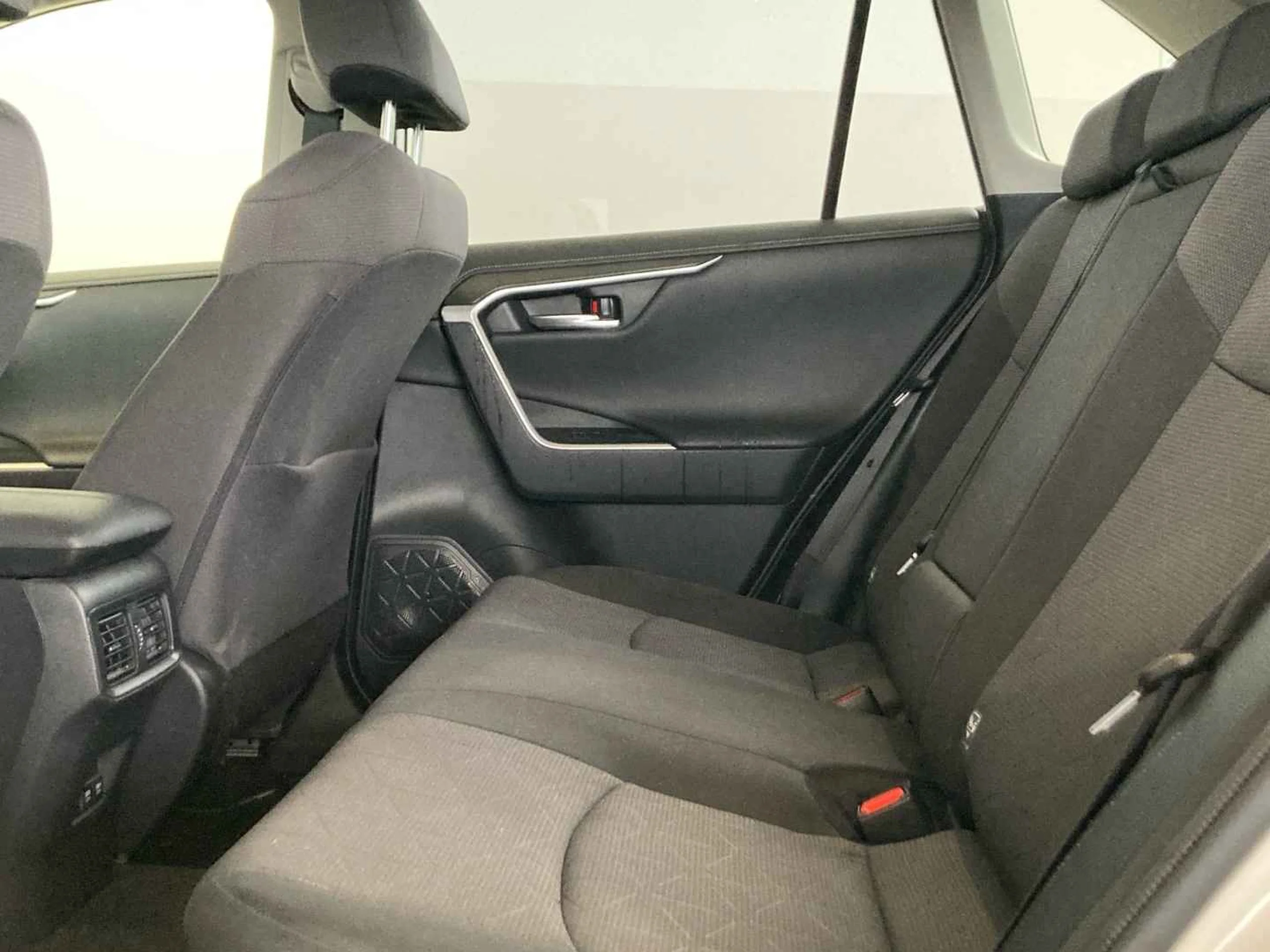 Toyota RAV 4 220H ADVANCE 2WD - Foto 8