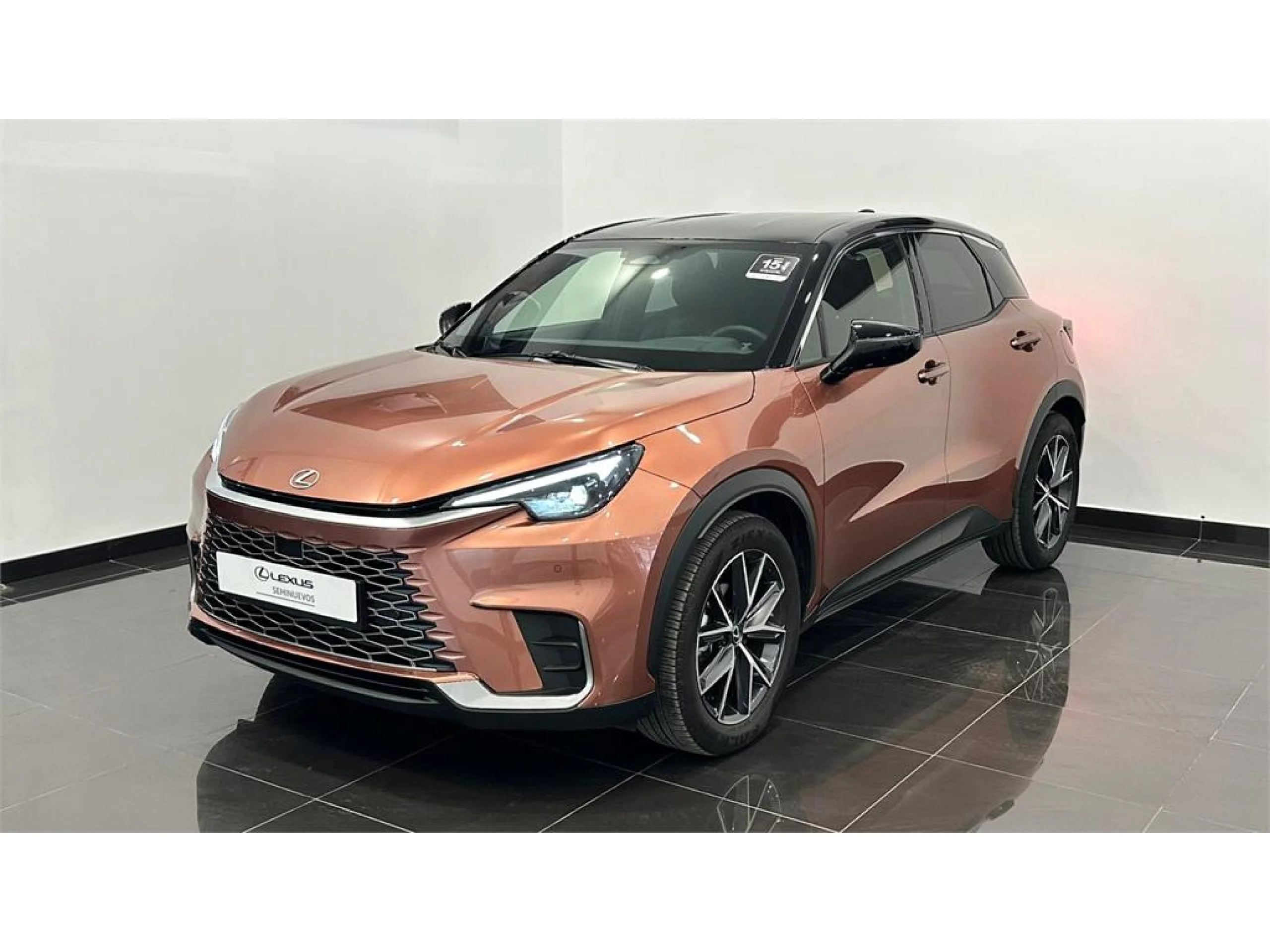 Lexus LBX 1.5 EMOTION+ - Foto 1