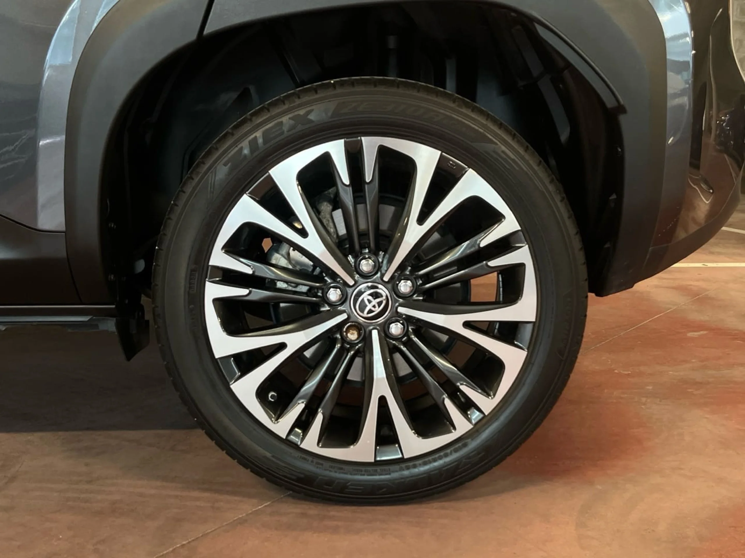 Toyota Yaris Cross 120H Style Plus - Foto 6