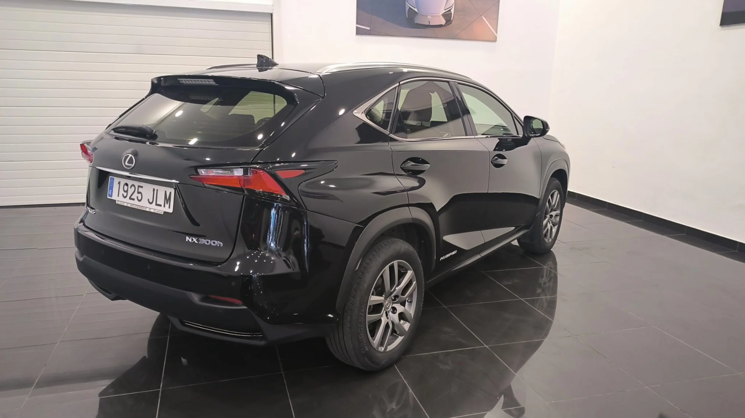 Lexus NX 300h EXECUTIVE 4WD - Foto 6
