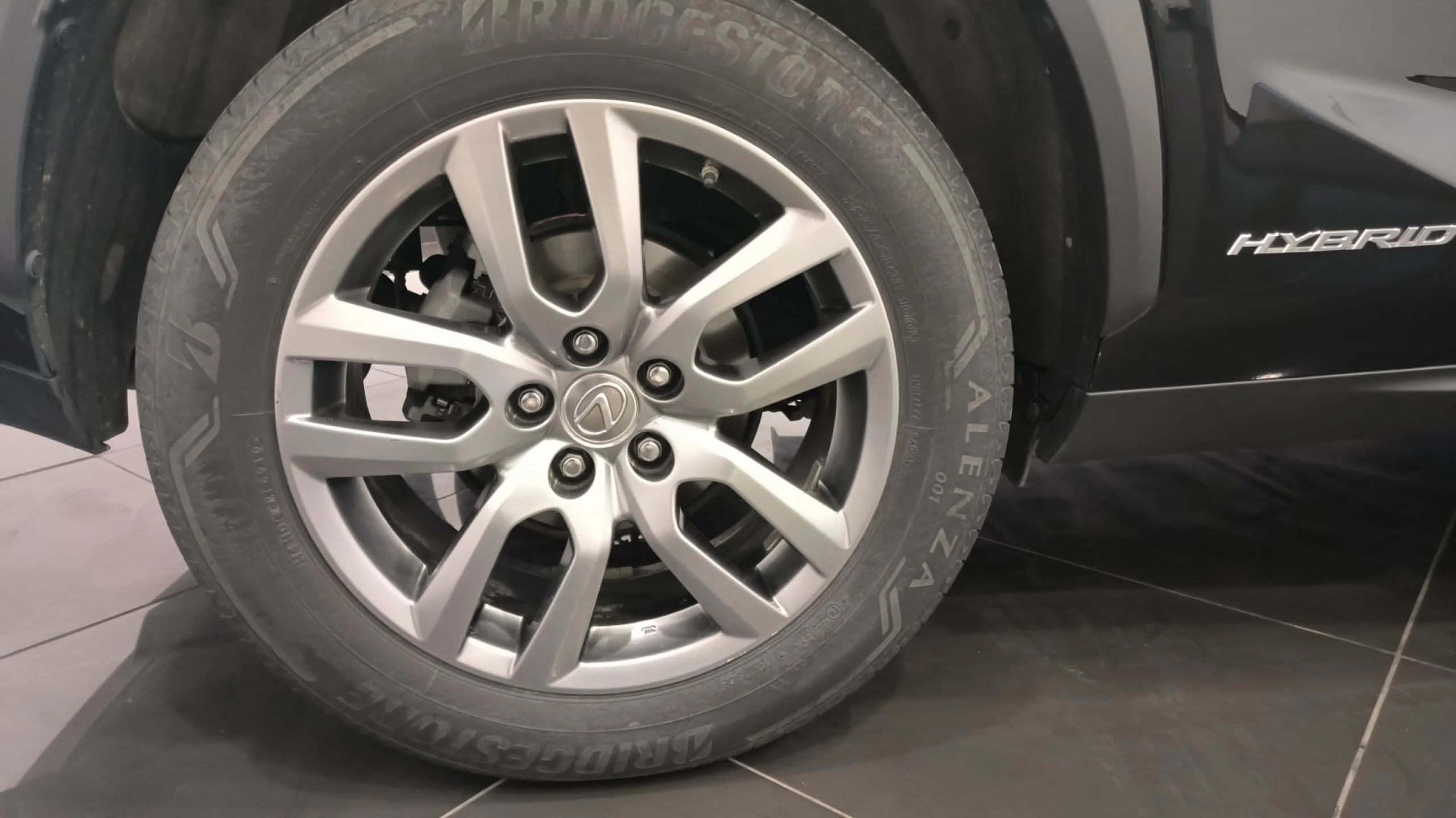 Lexus NX 300h EXECUTIVE 4WD - Foto 13