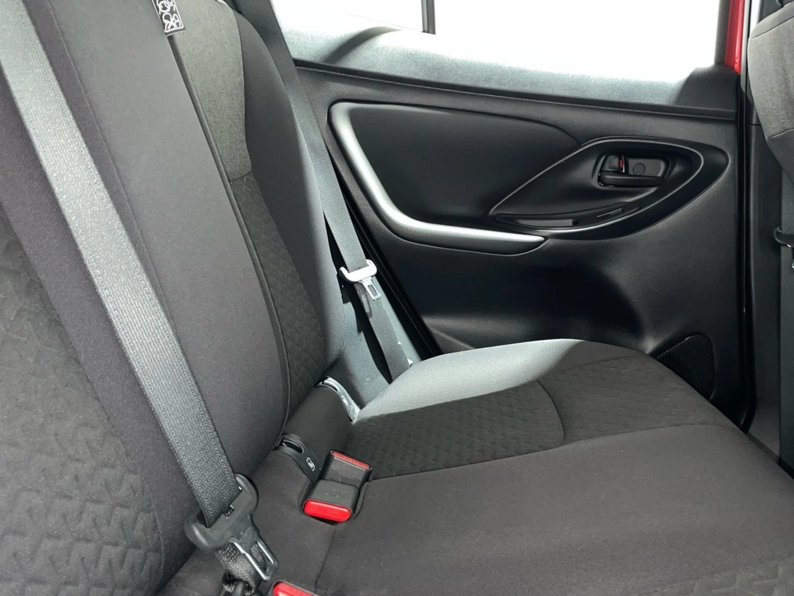 Toyota Yaris Cross Active Plus 120H - Foto 8