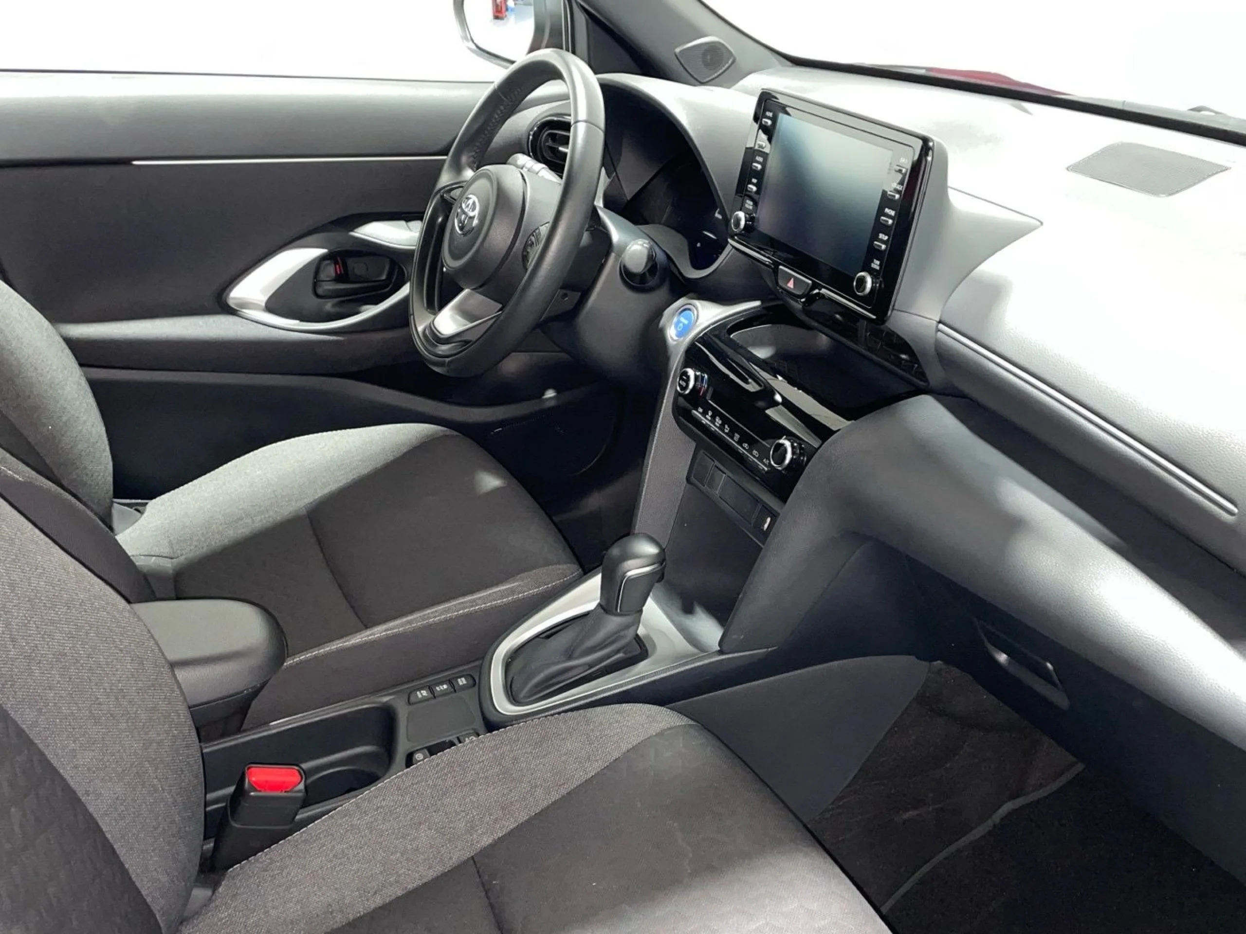 Toyota Yaris Cross Active Plus 120H - Foto 15