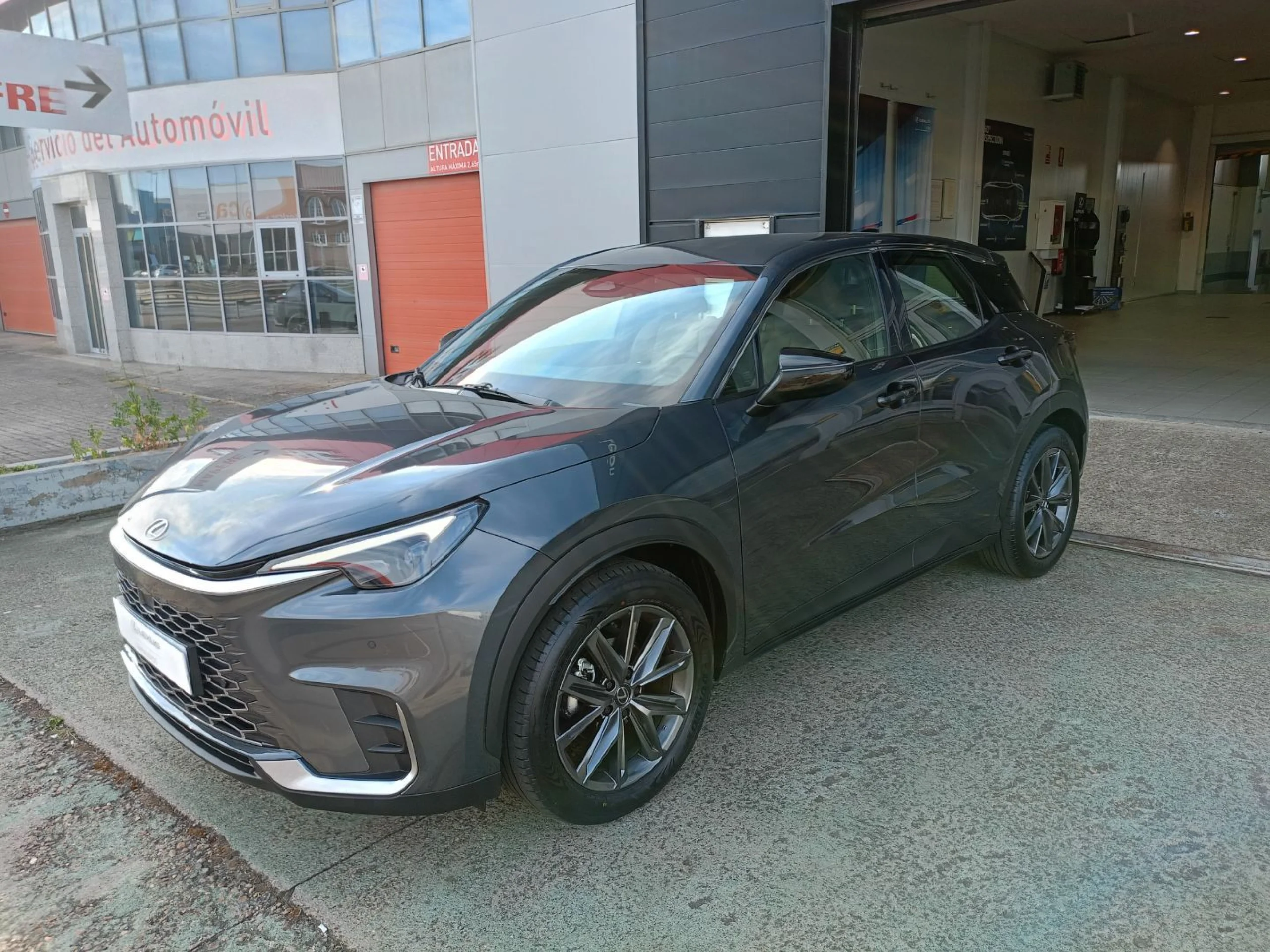 Lexus LBX ELEGANT + - Foto 1