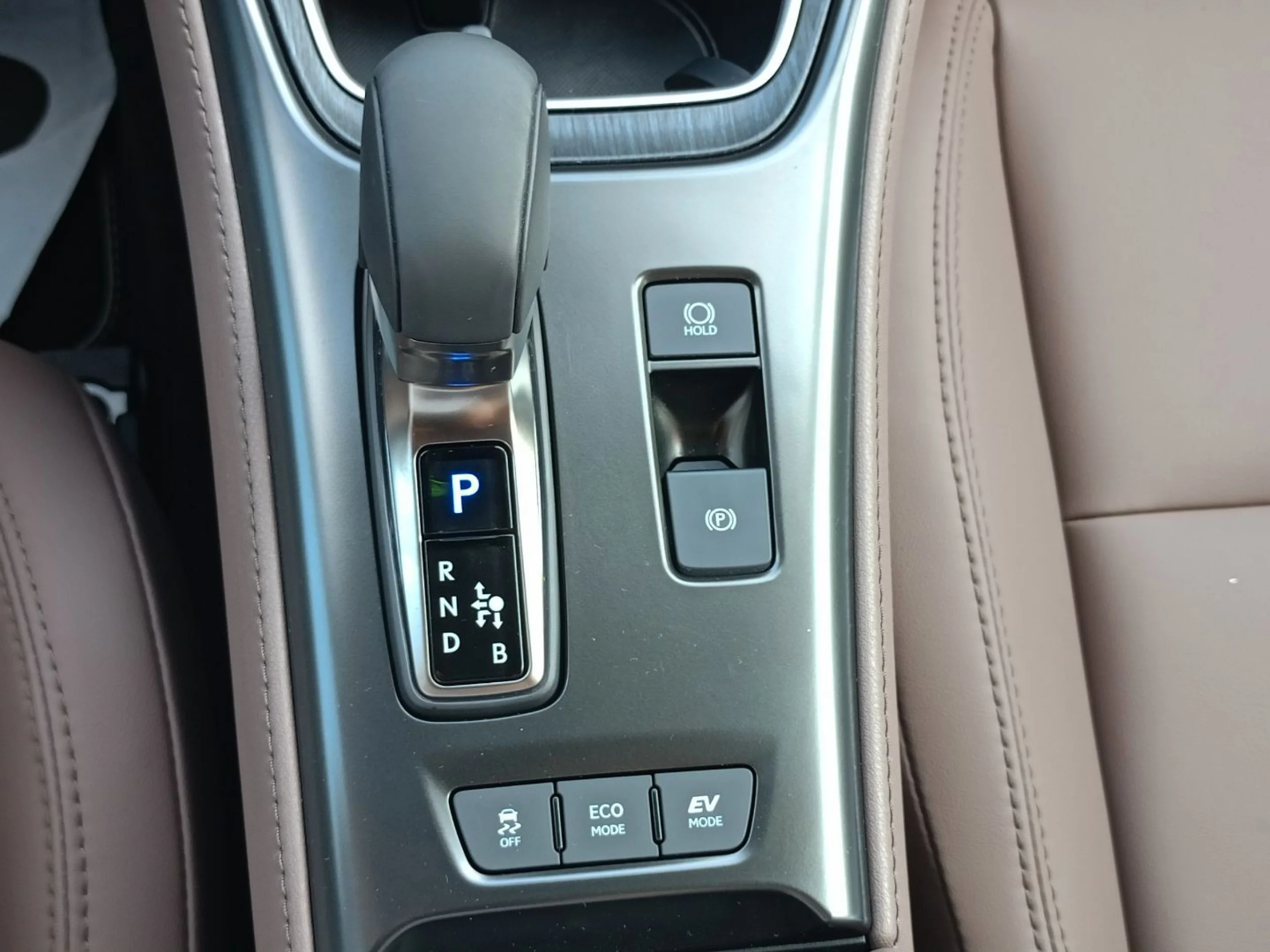 Lexus LBX ELEGANT + - Foto 15