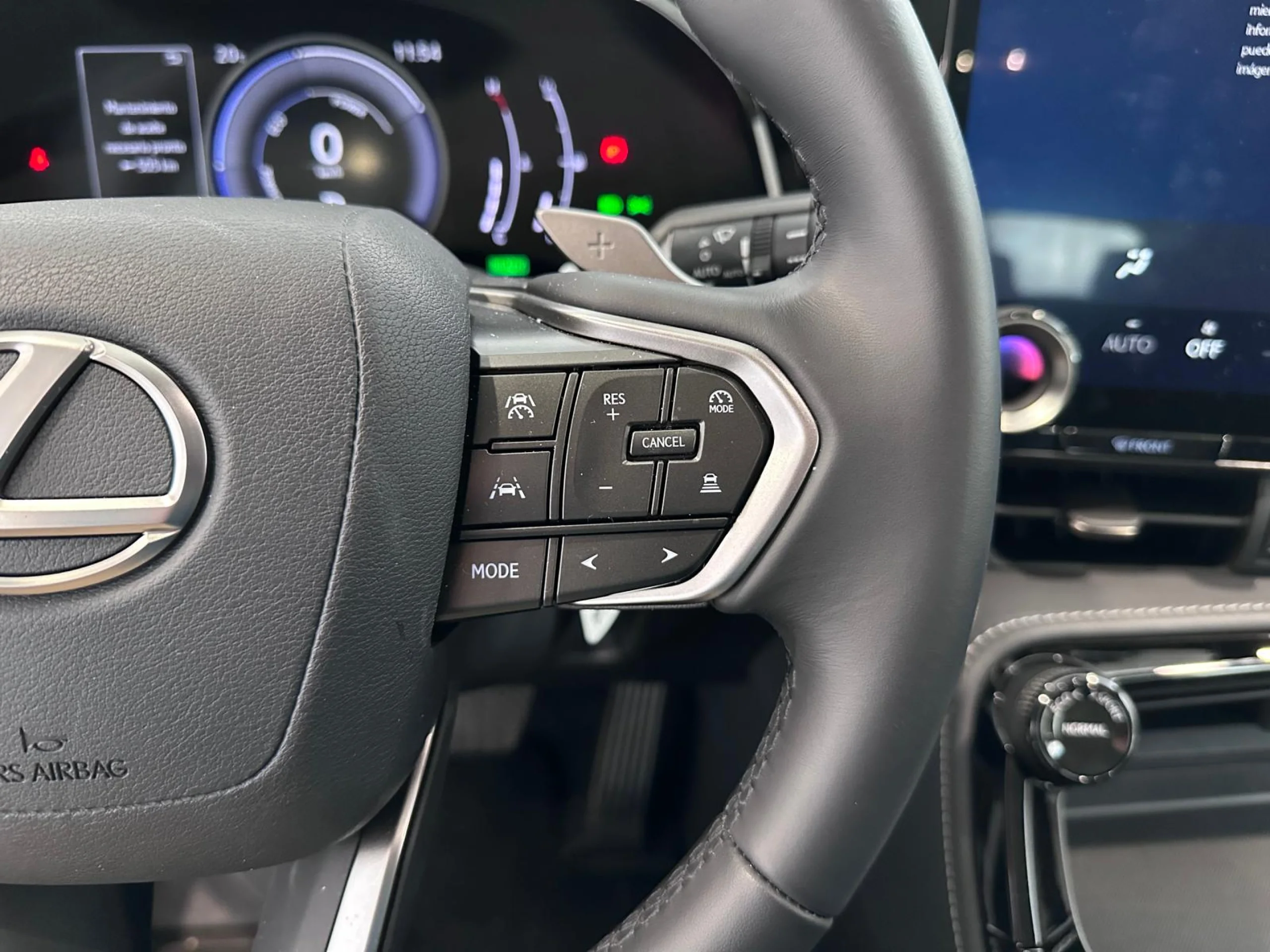 Lexus NX 350h 2WD PREMIUM - Foto 18