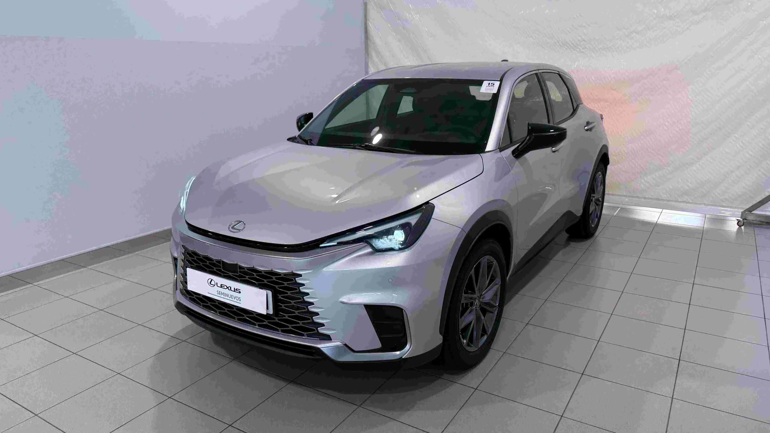 Lexus LBX ELEGANT + - Foto 1