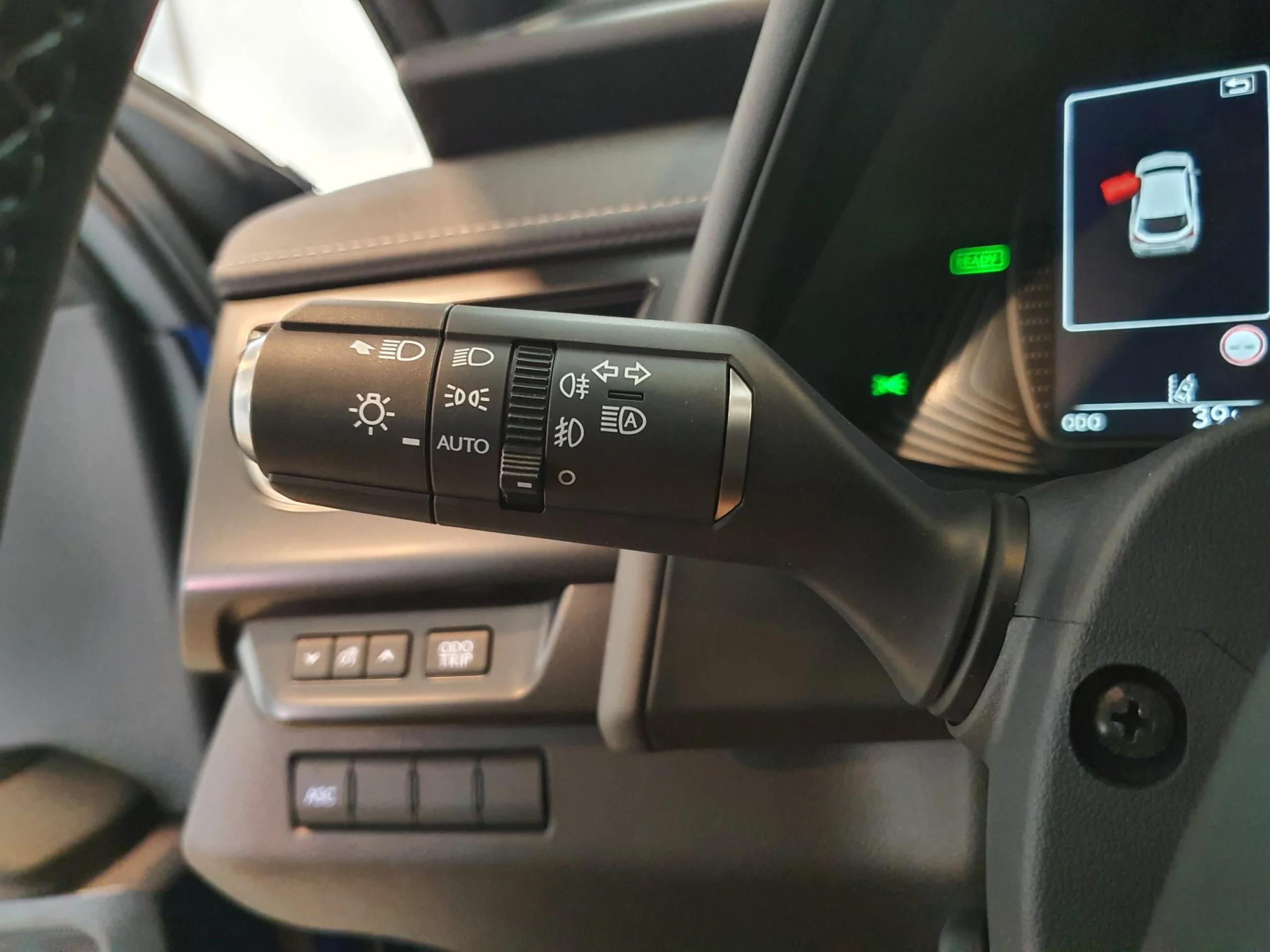 Lexus UX 300E Business - Foto 11