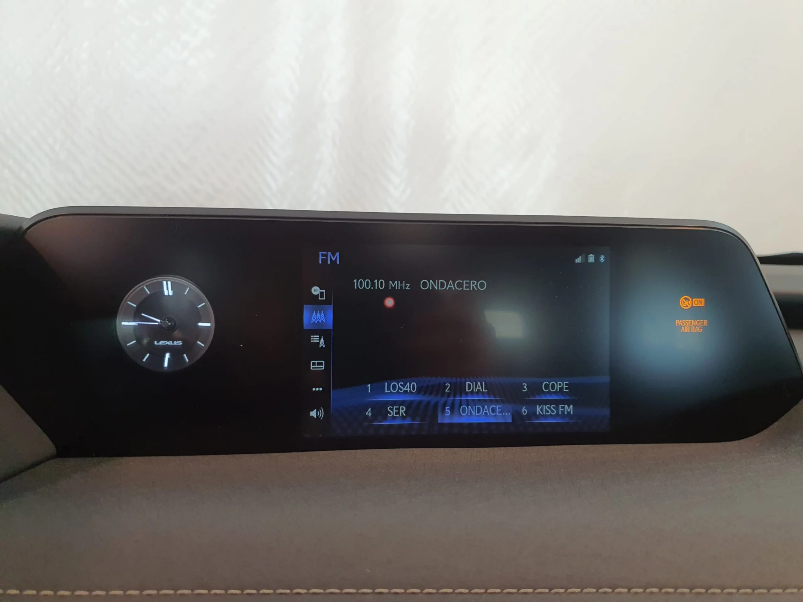 Lexus UX 300E Business - Foto 15