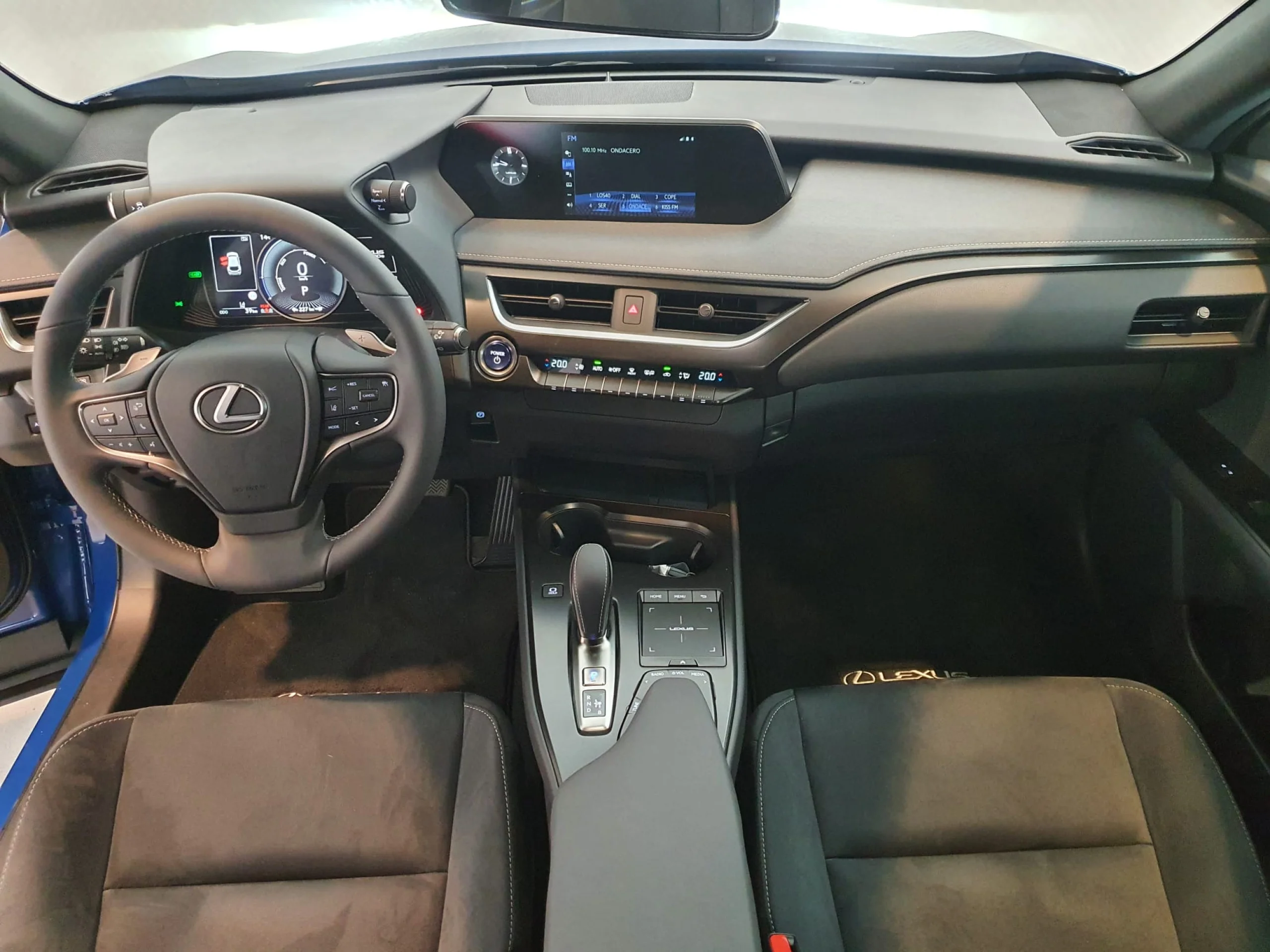 Lexus UX 300E Business - Foto 20
