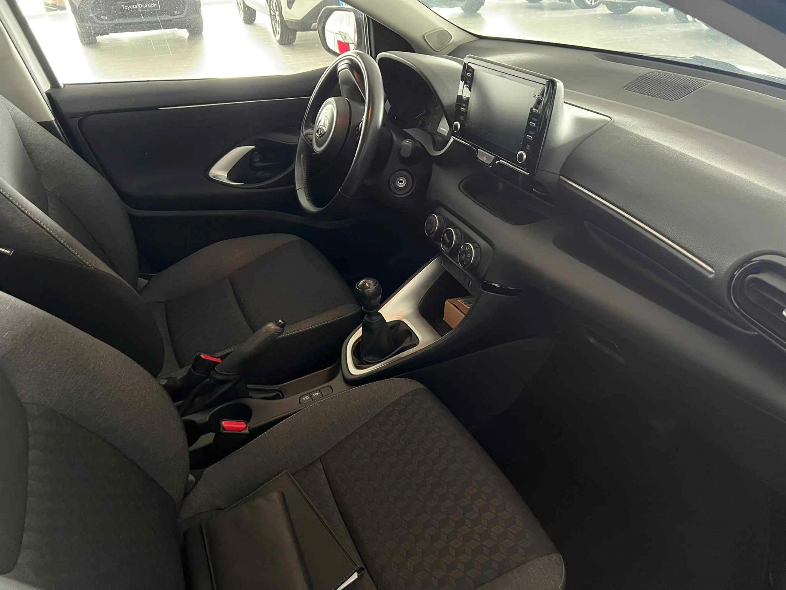 Toyota Yaris 125 S-Edition - Foto 10