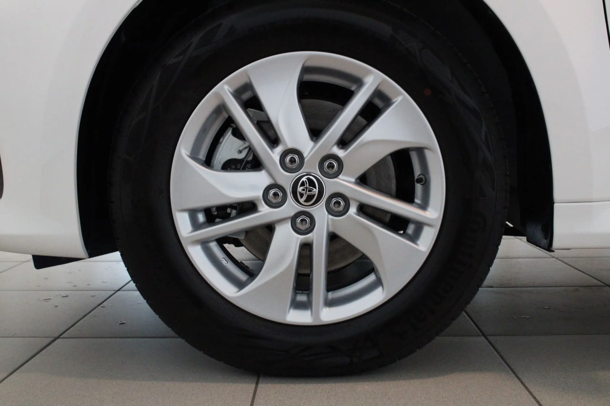 Toyota Yaris 1.5 120h Active Tech - Foto 3