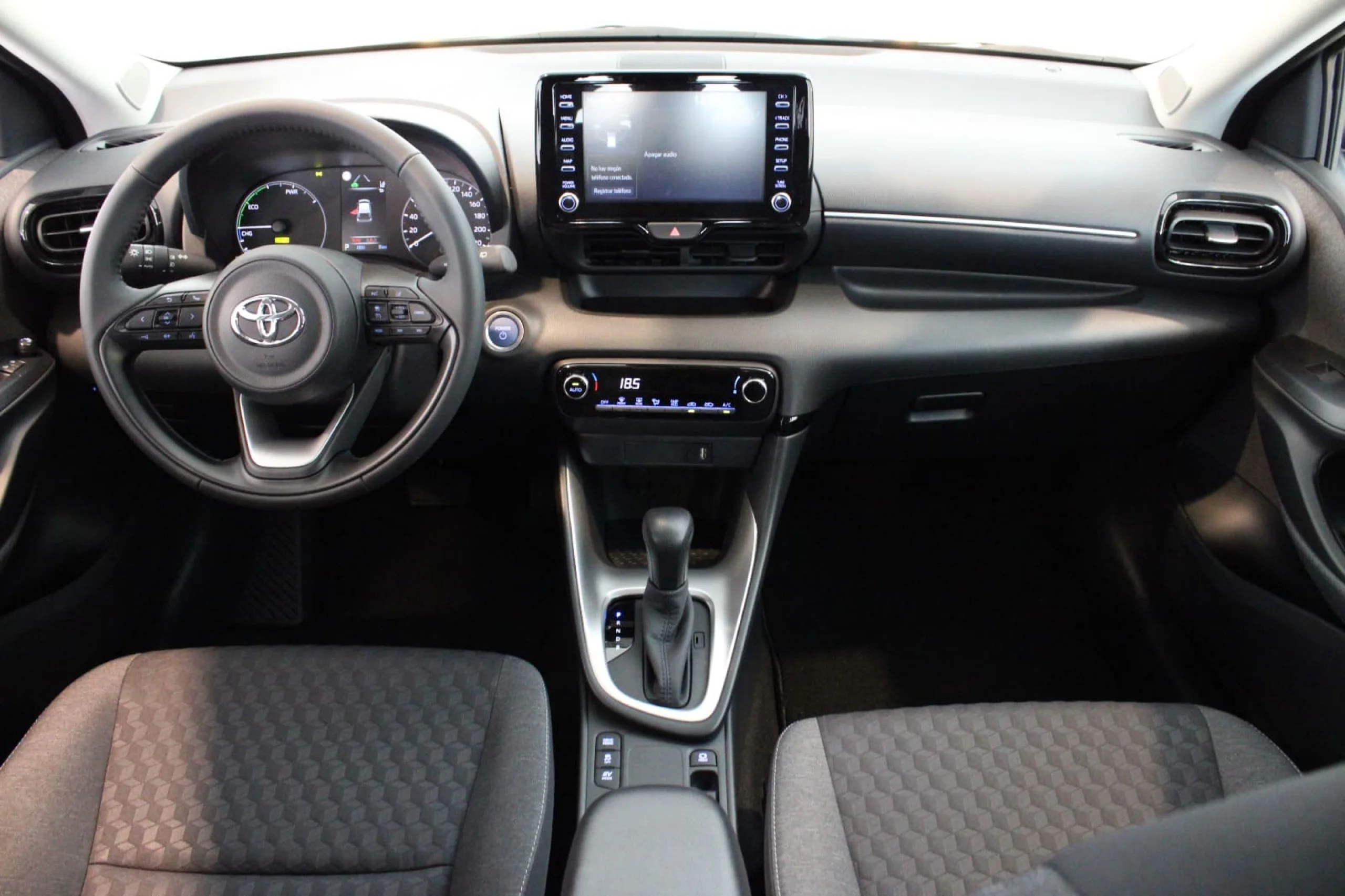 Toyota Yaris 1.5 120h Active Tech - Foto 6