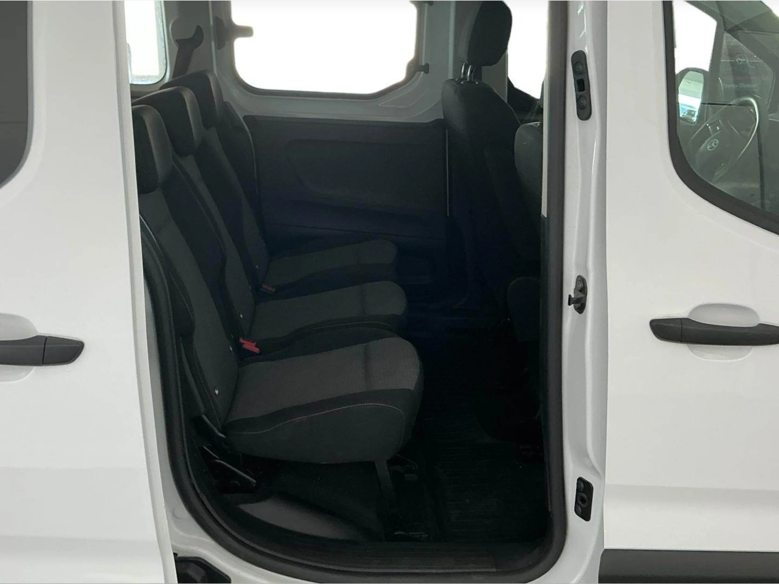 Toyota Proace City Verso 100CV GX - Foto 8