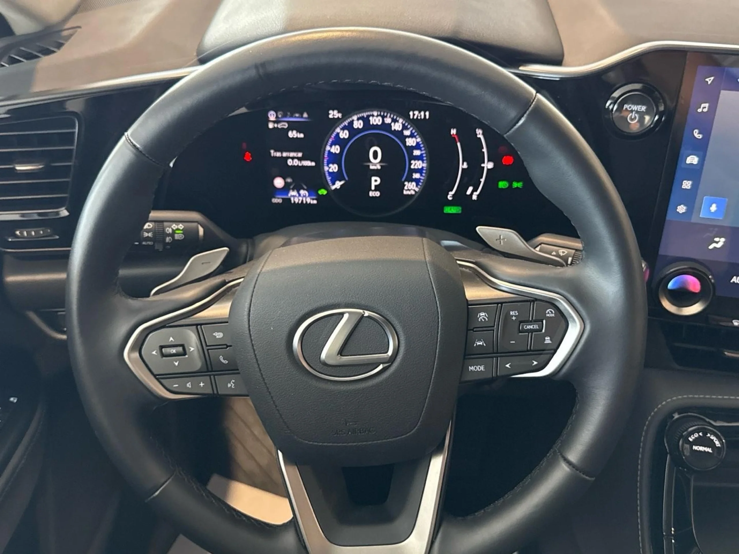 Lexus NX 350h 2WD PREMIUM+ - Foto 9