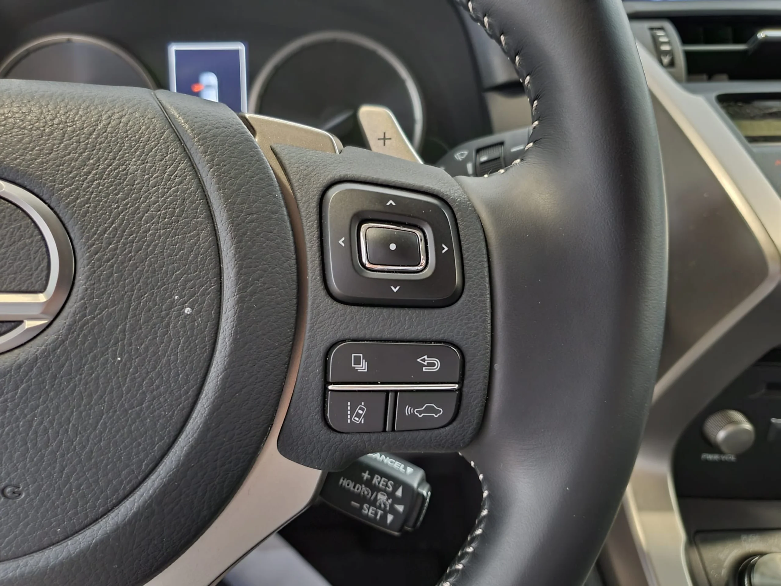 Lexus NX 300h NX300H PREMIUM 2WD - Foto 22