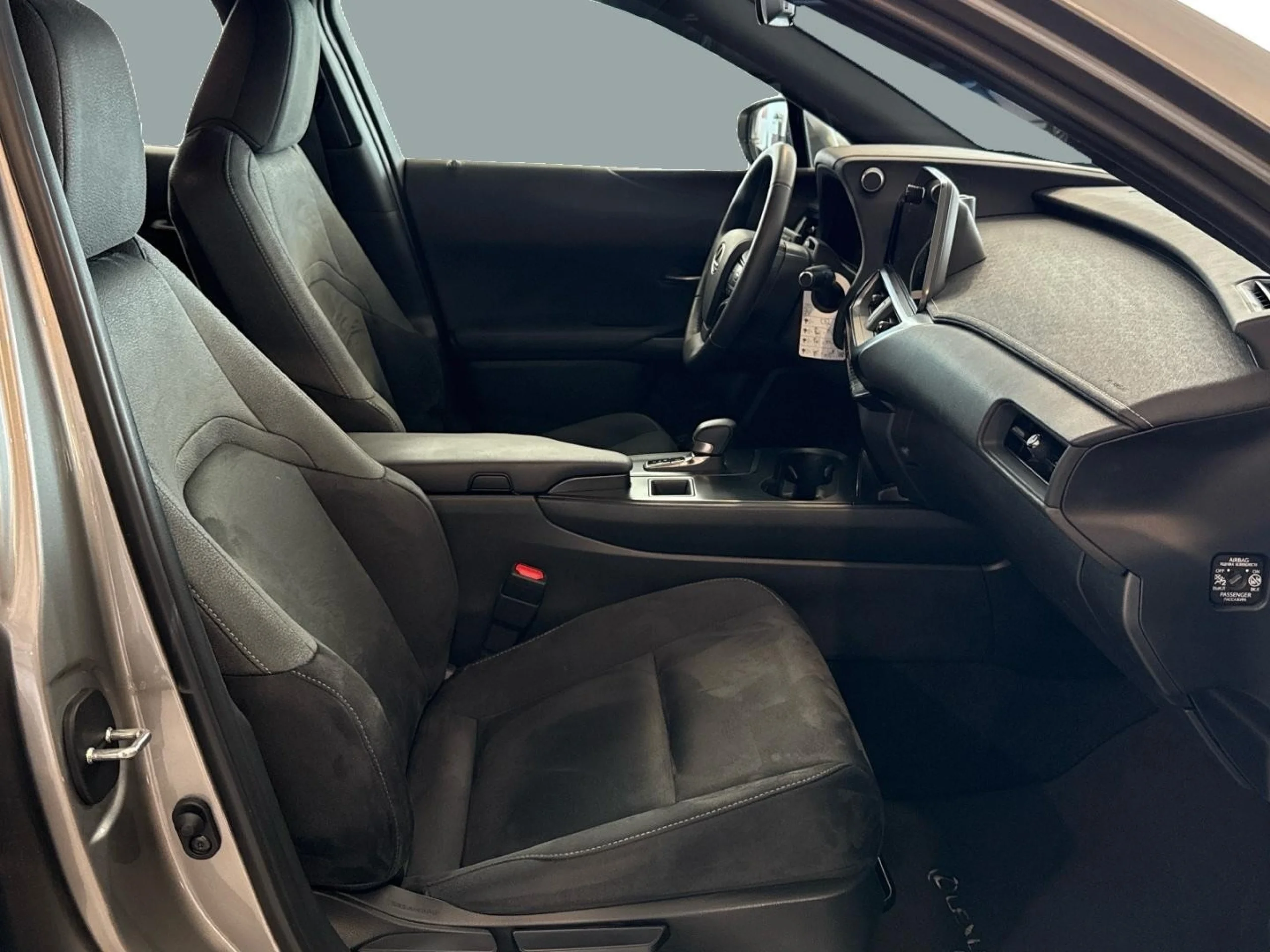 Lexus UX300h UX+ - Foto 6