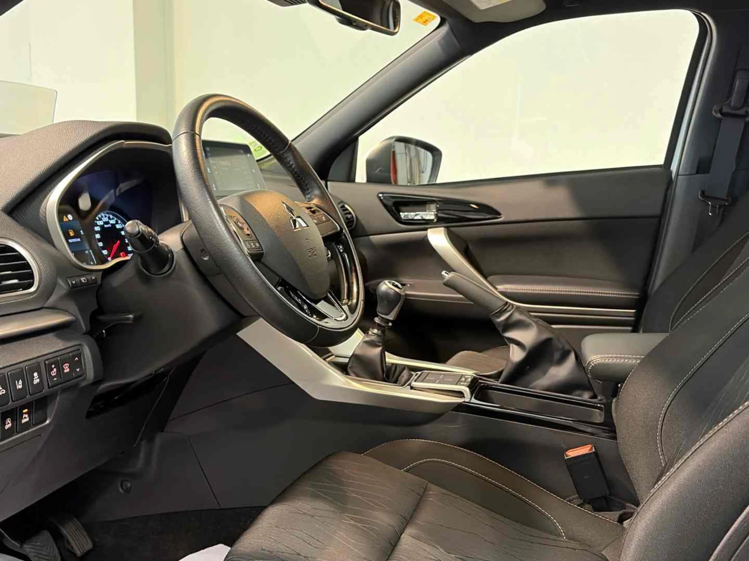 Mitsubishi Eclipse Cross Motion - Foto 11