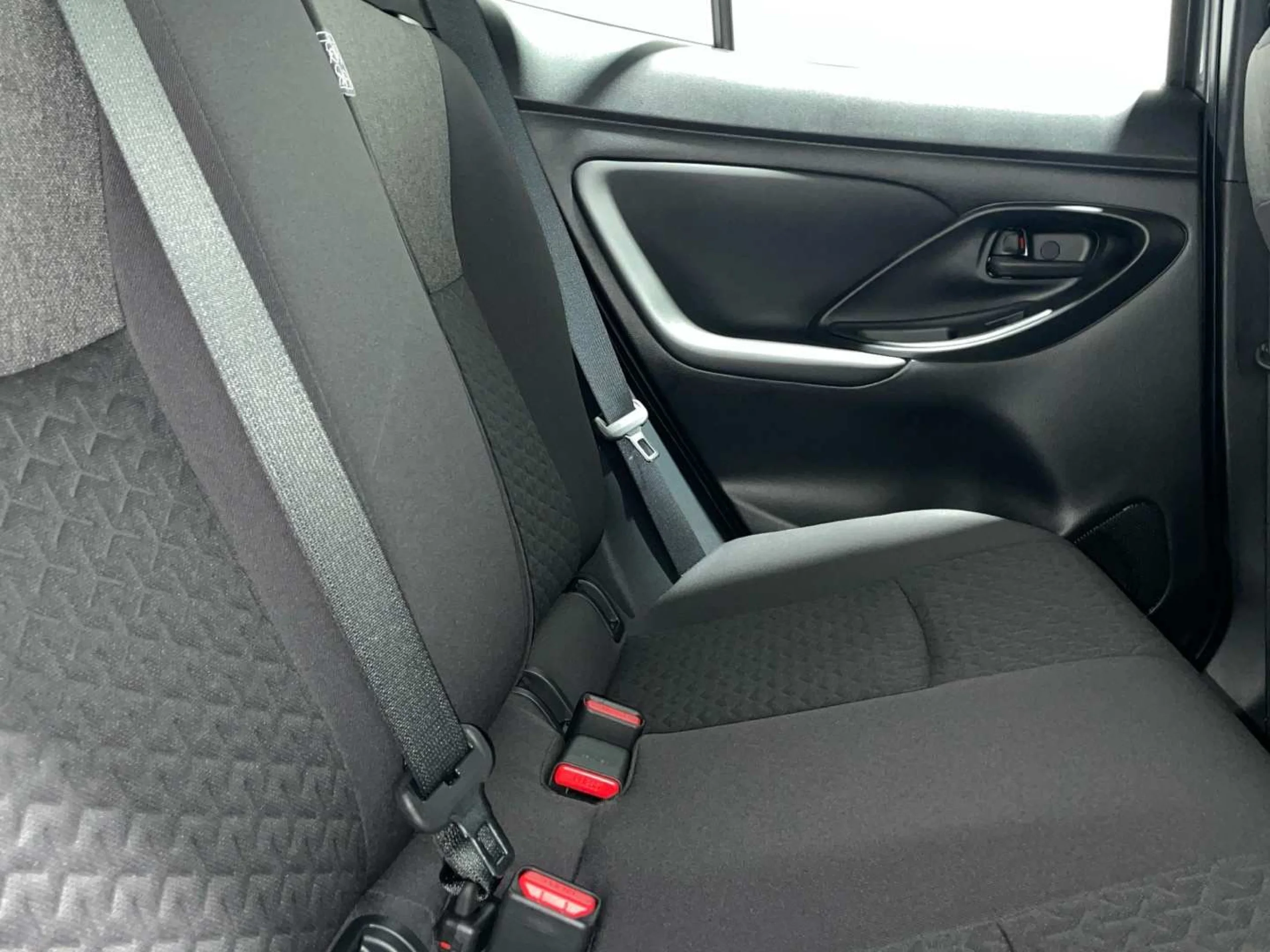 Toyota Yaris Cross 120H Active Tech - Foto 8