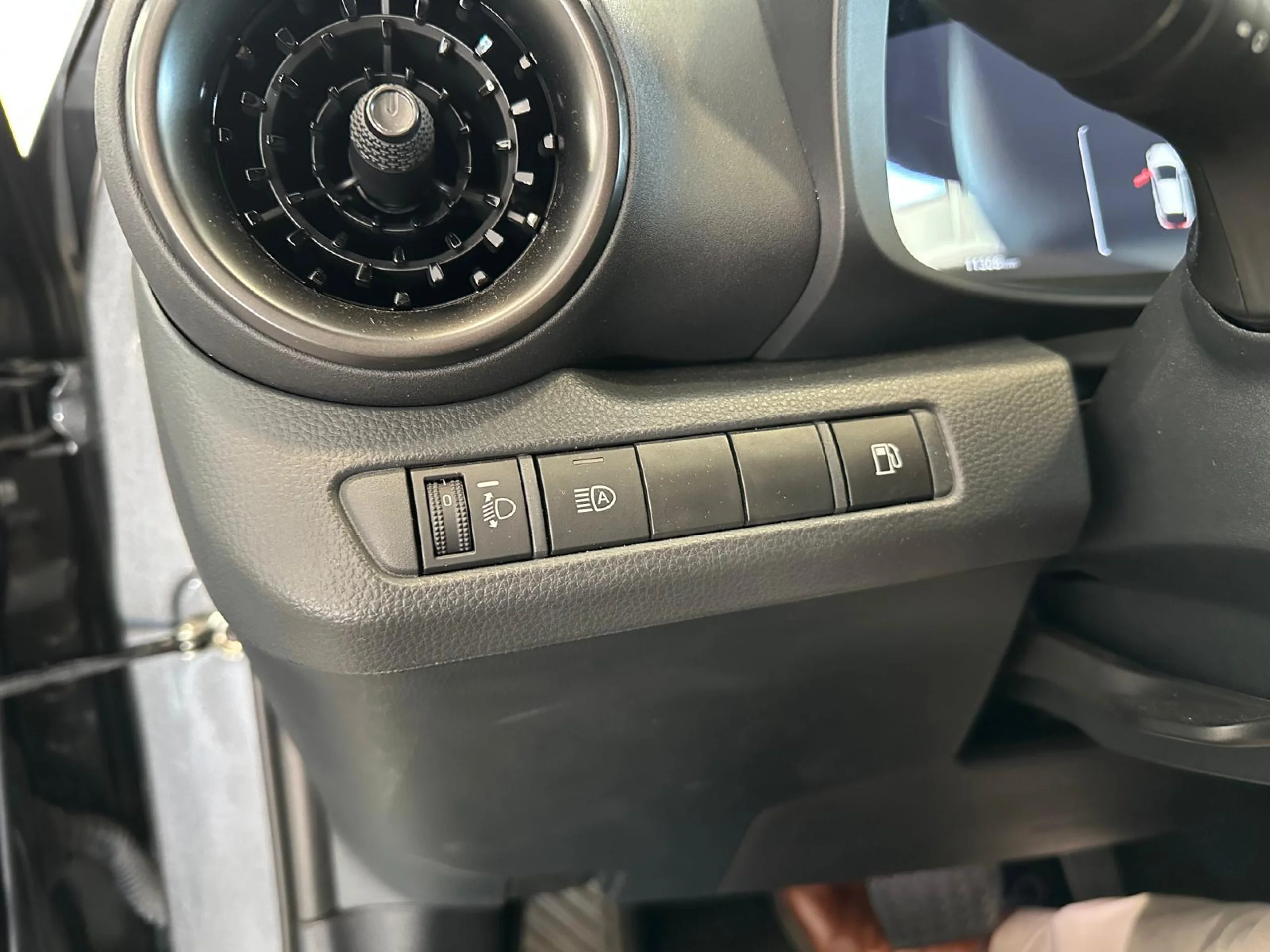 Toyota C-HR 200H Advance - Foto 8