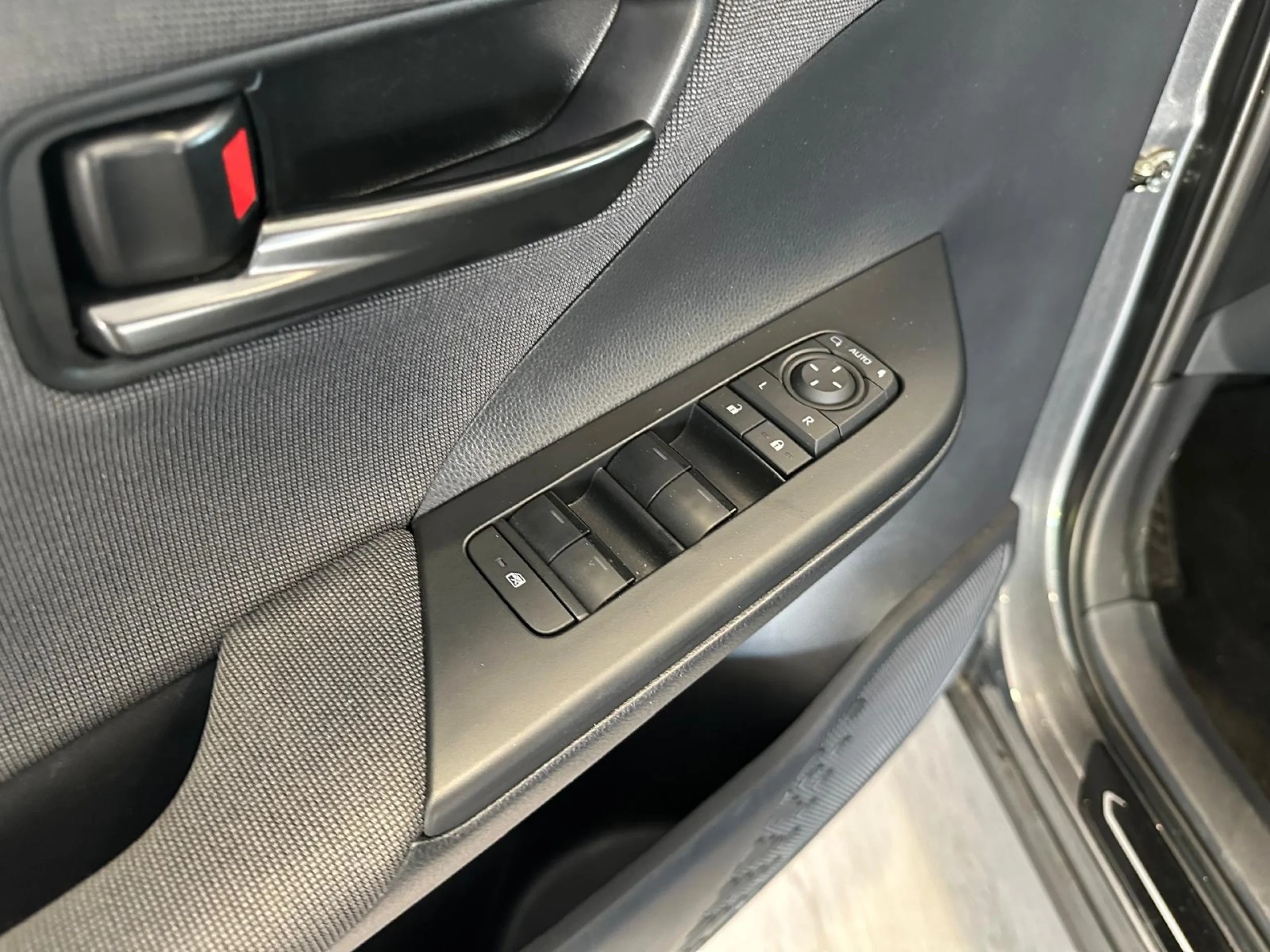 Toyota C-HR 200H Advance - Foto 15