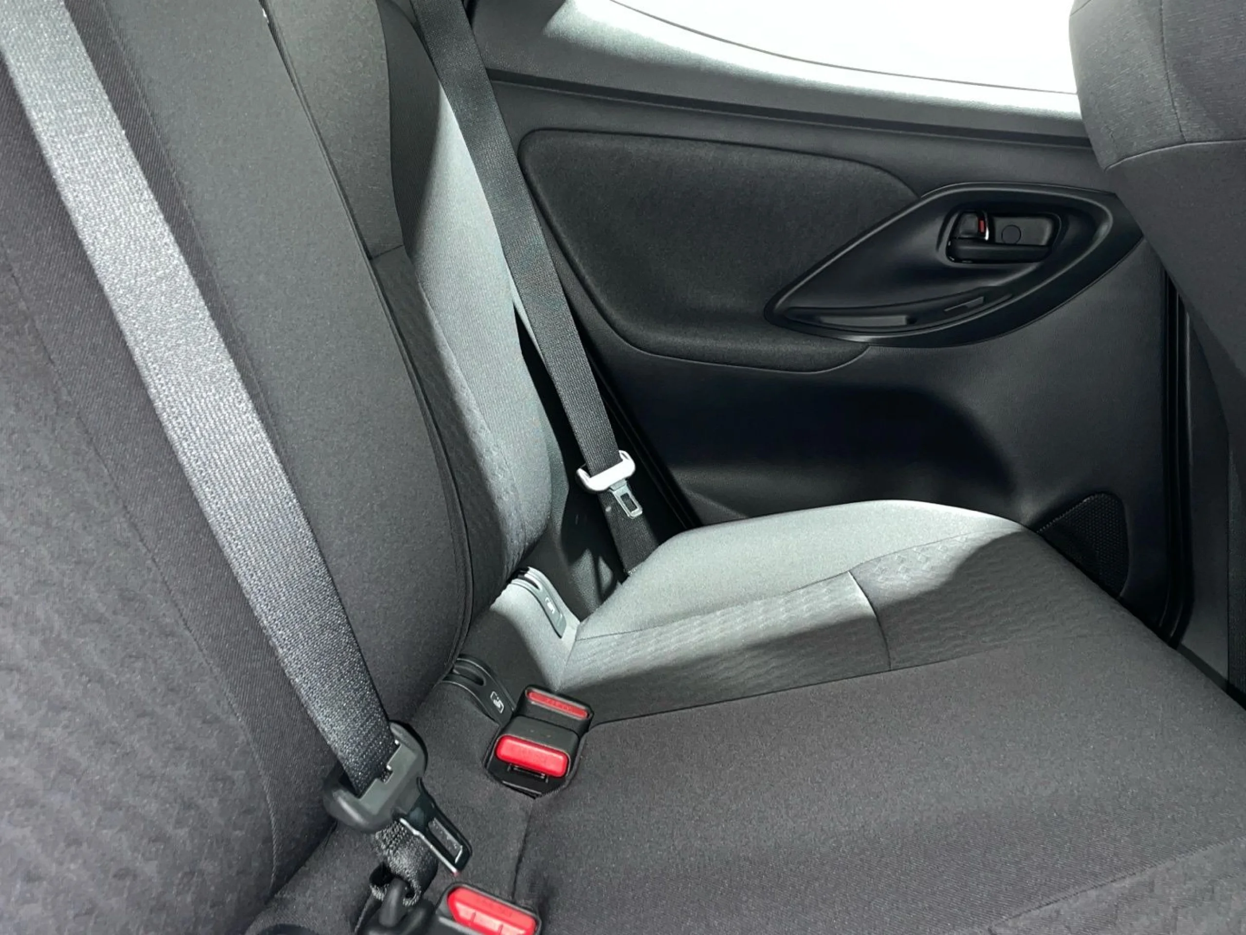 Toyota Yaris Active Tech 120H - Foto 9