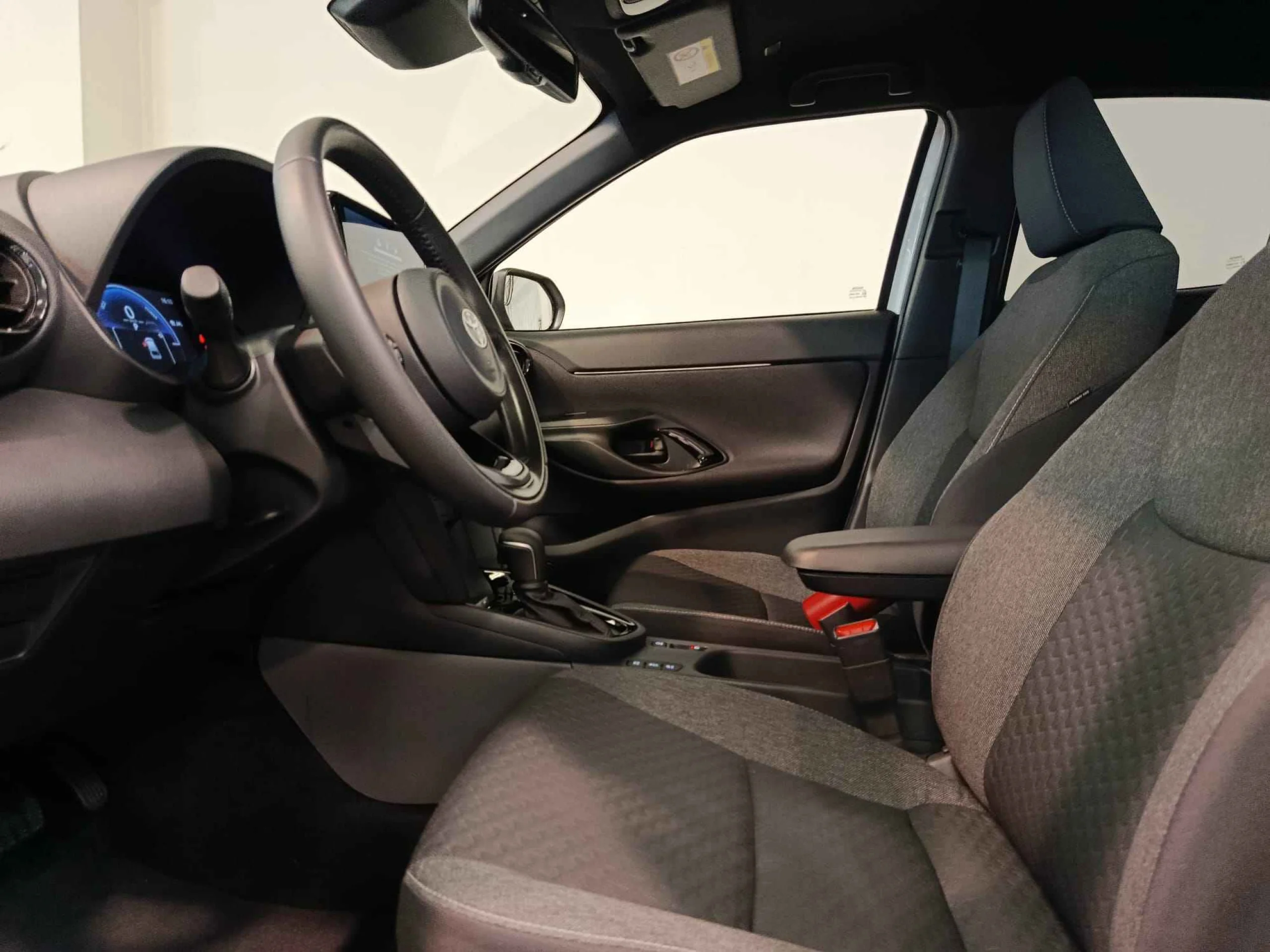 Toyota Yaris Cross 130H Active Plus - Foto 11