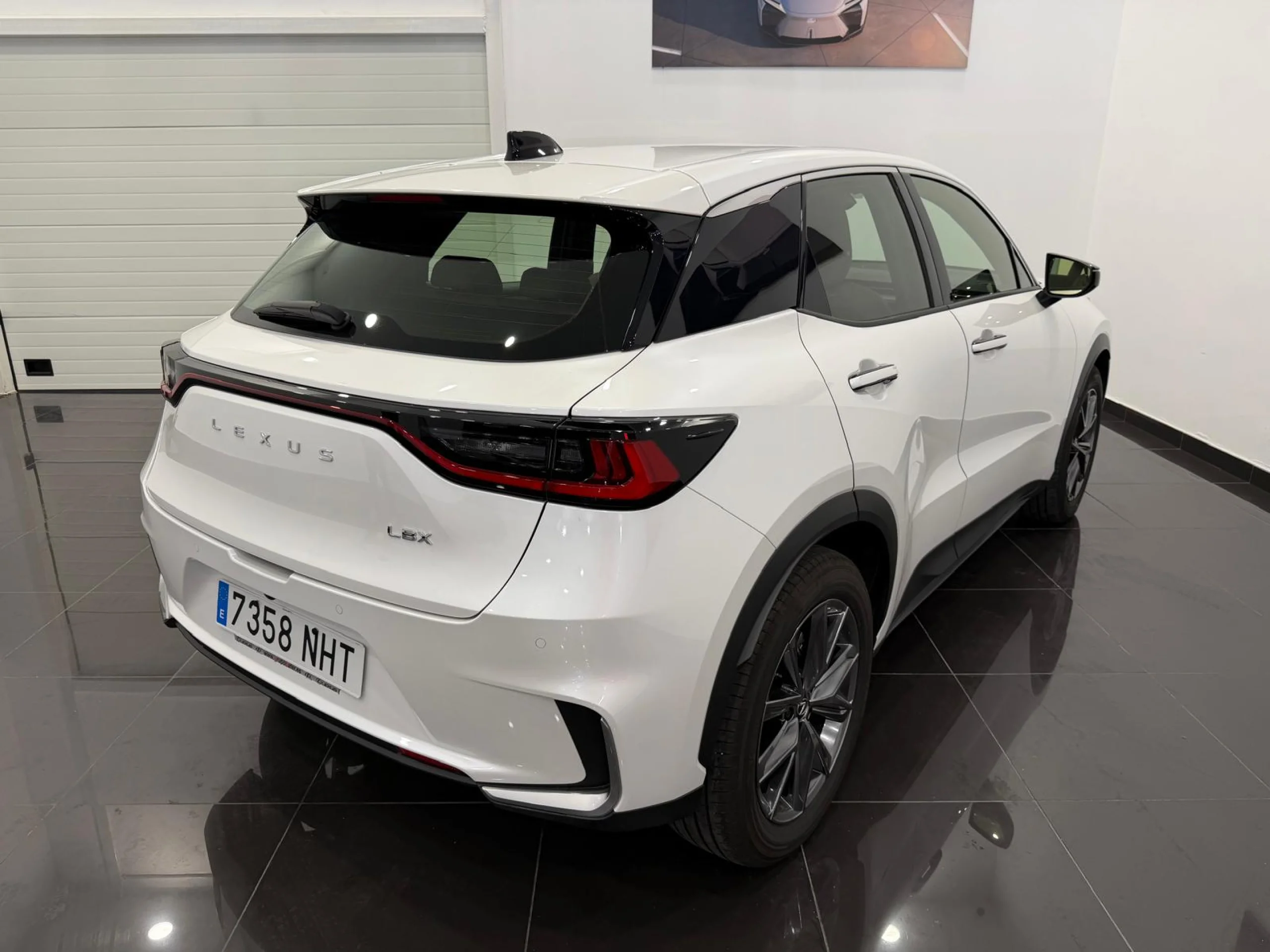 Lexus LBX ELEGANT+ 1.5L HEV - Foto 6