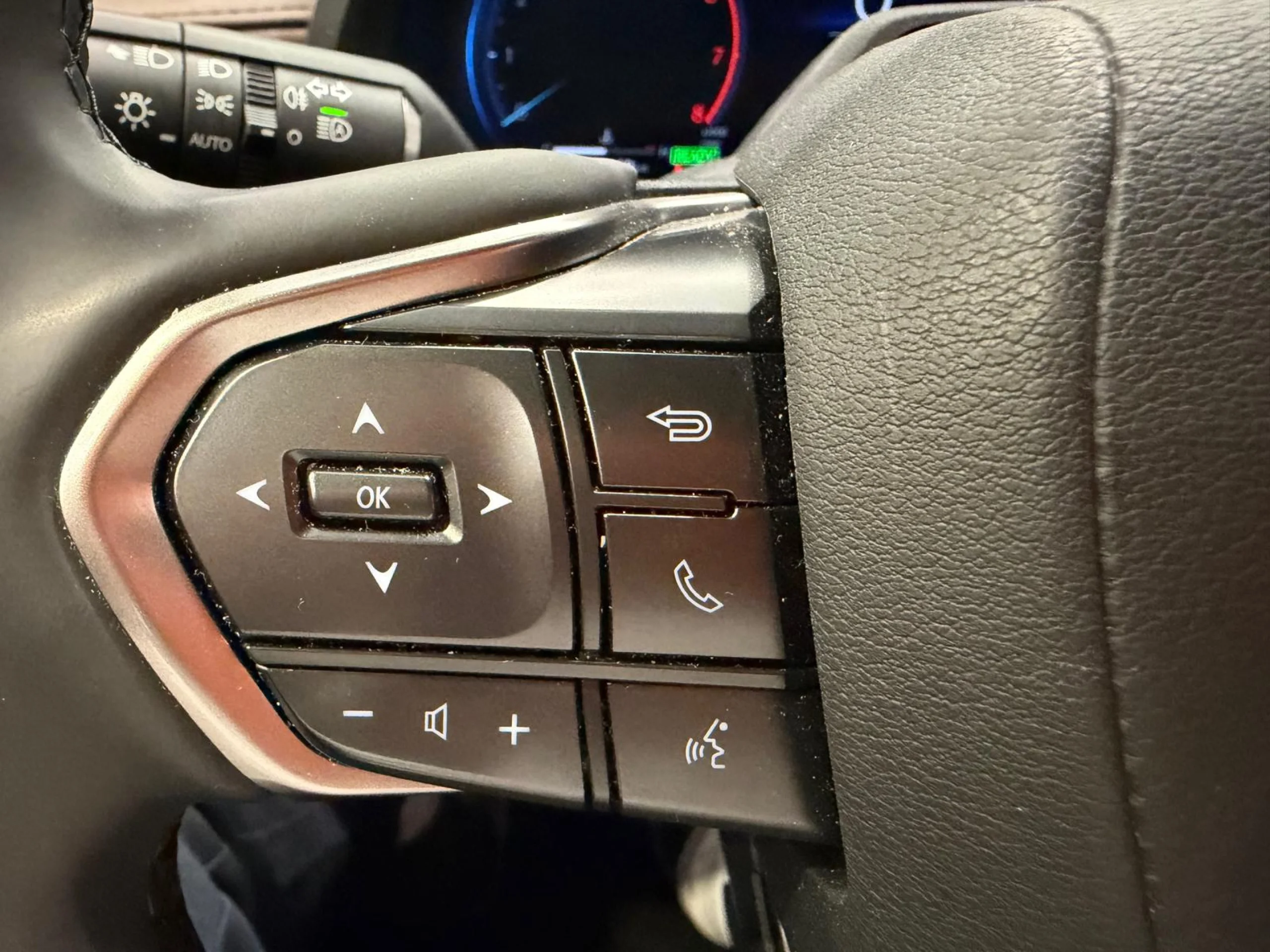 Lexus LBX ELEGANT+ 1.5L HEV - Foto 11