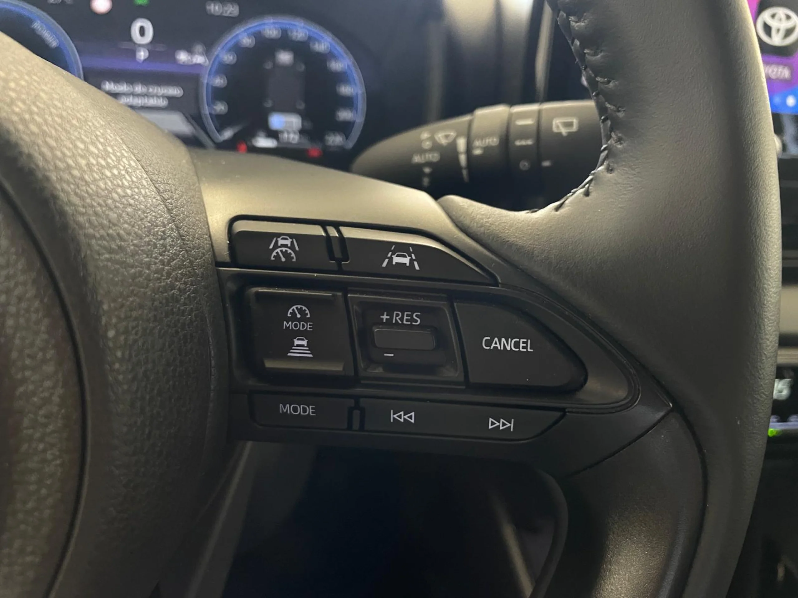 Toyota Yaris 1.5 120h Style - Foto 12