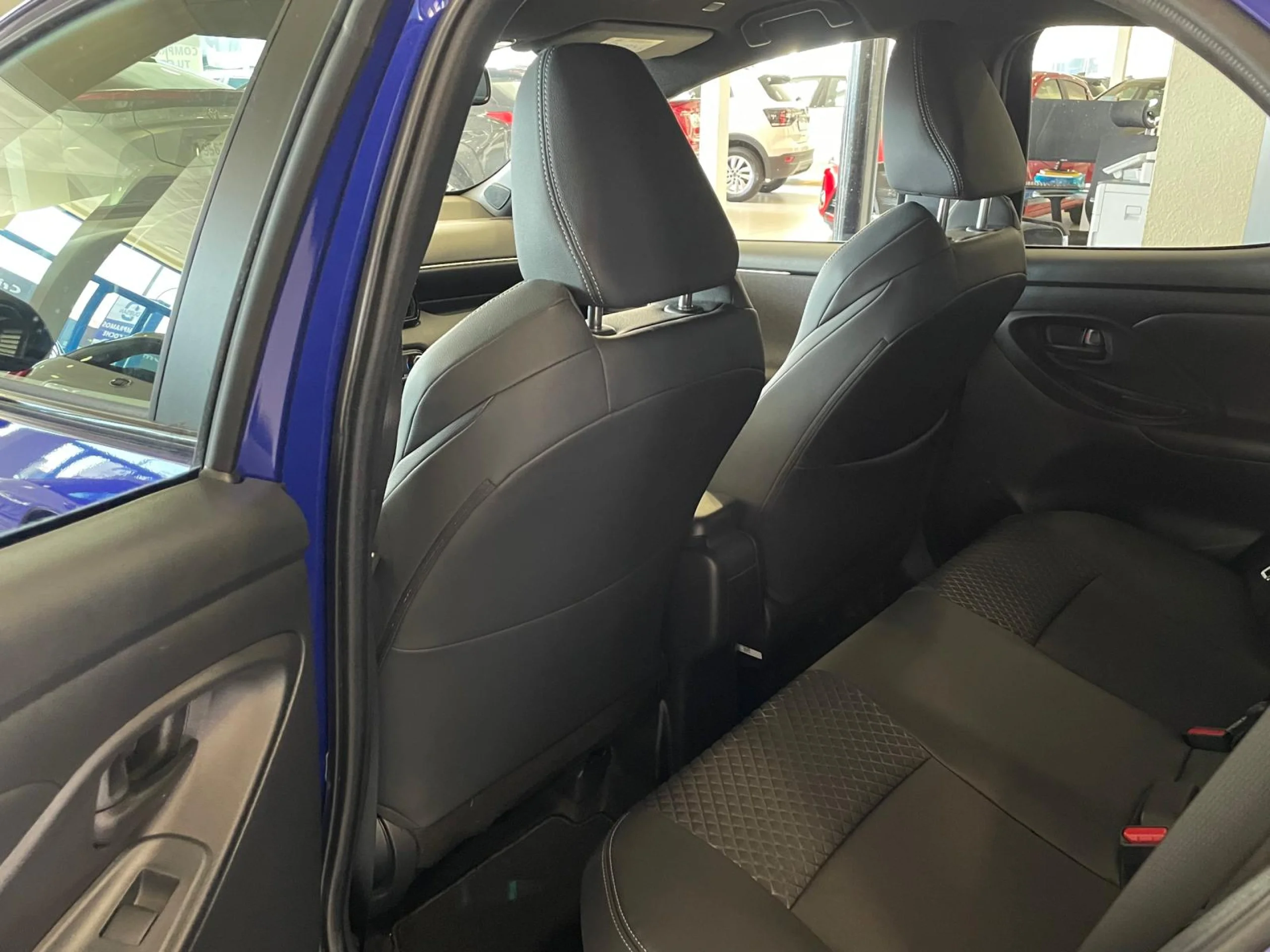 Toyota Yaris 1.5 120h Style - Foto 7