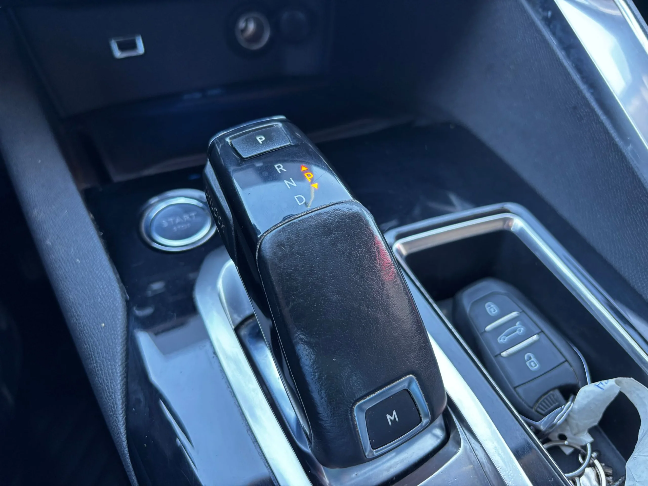 Peugeot 3008 1.2 S&amp;S PureTech Allure EAT6 130 - Foto 13