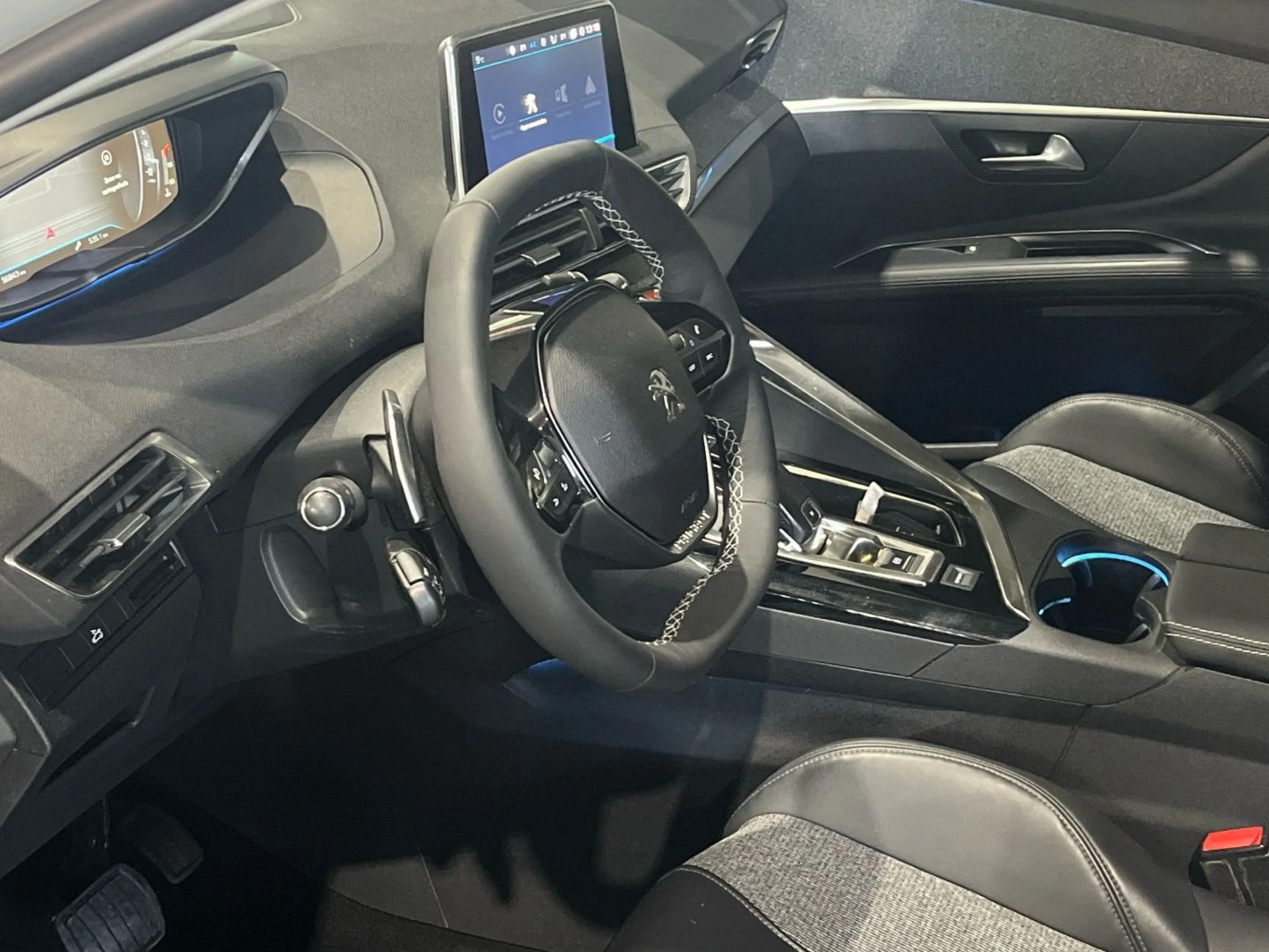 Peugeot 3008 1.2 S&amp;S PureTech Allure EAT6 130 - Foto 21