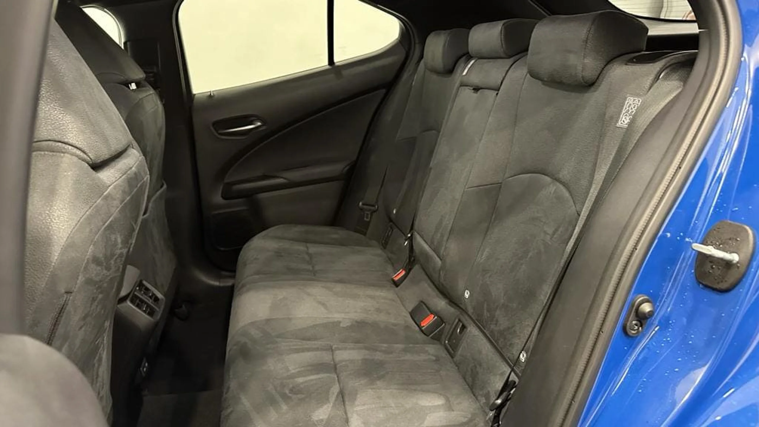 Lexus UX 250h 2WD PREMIUM - Foto 15