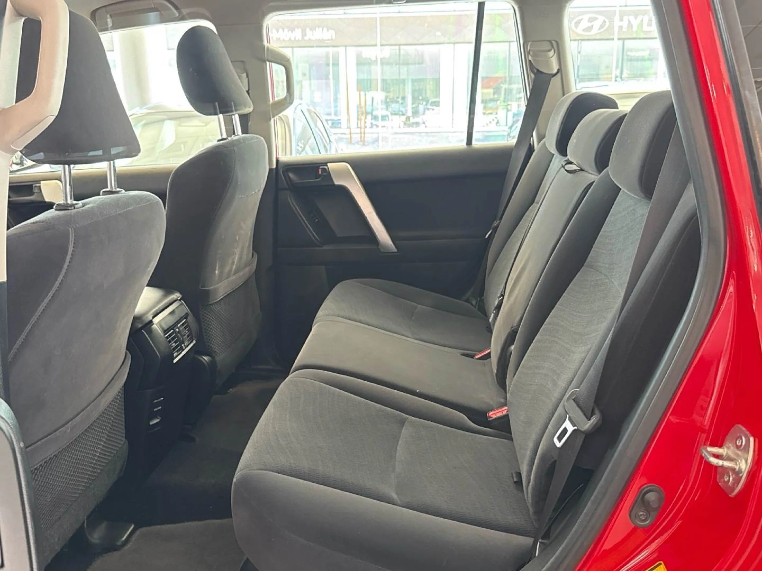 Toyota Land Cruiser 2.8D 6MT 4x4 GX - Foto 9