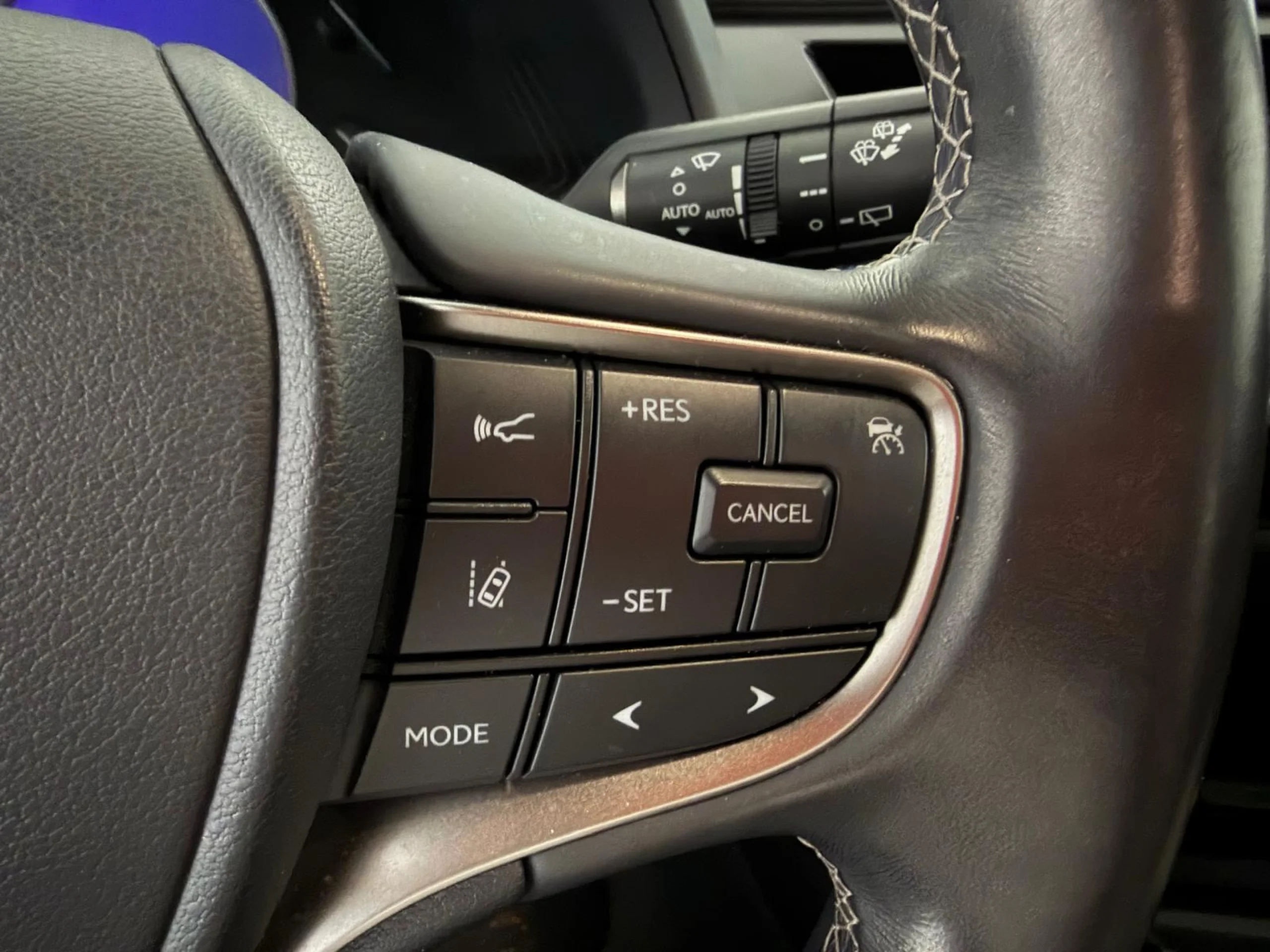 Lexus UX 250h 250H BUSSINESS  2WD - Foto 10