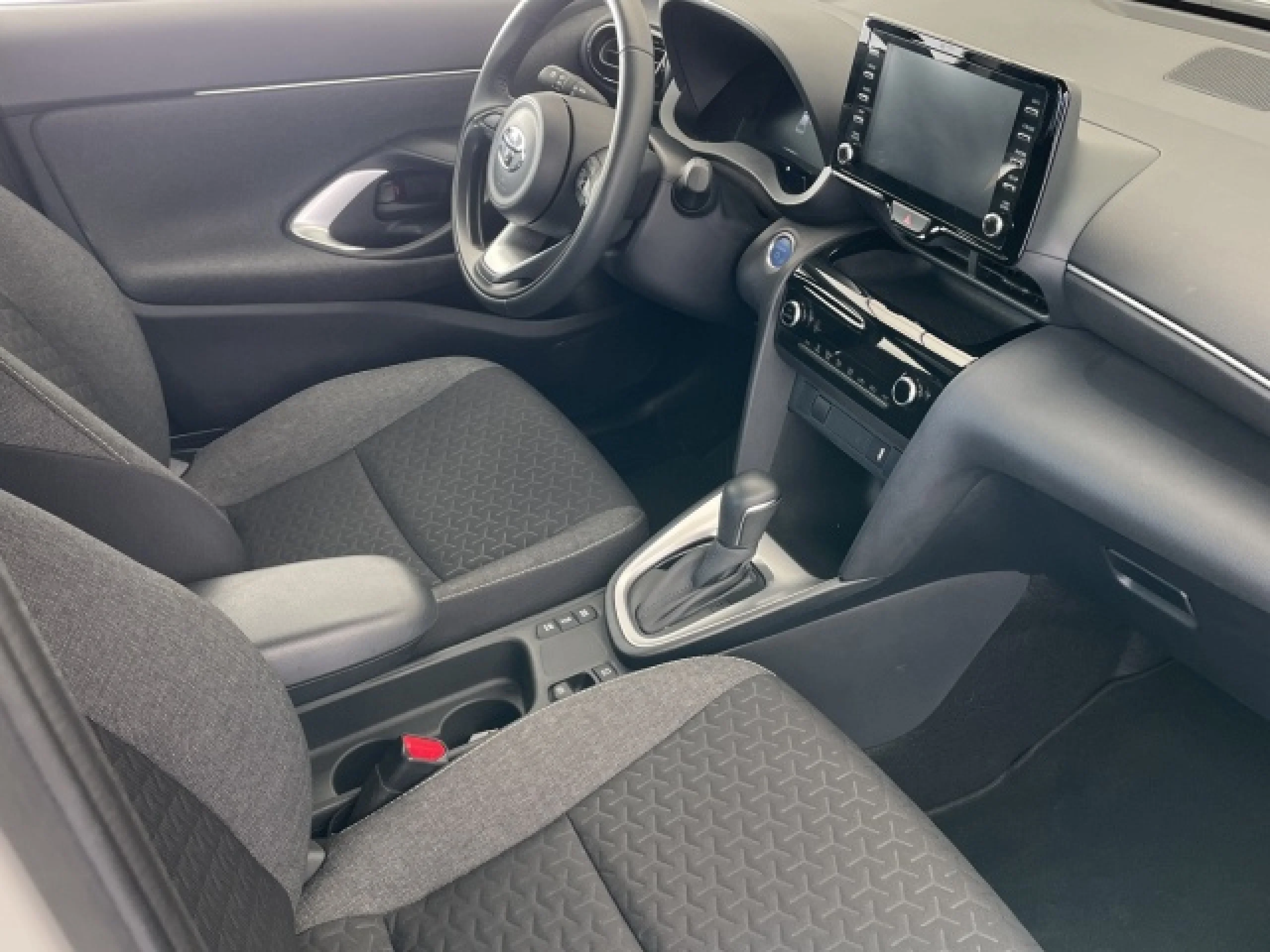 Toyota Yaris Cross 120H Active Tech - Foto 12