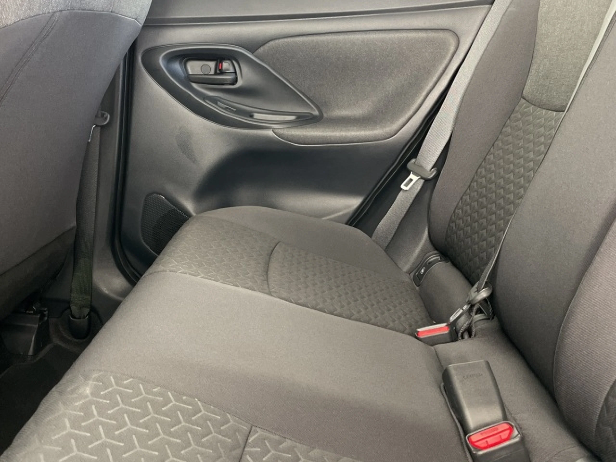 Toyota Yaris Cross 120H Active Tech - Foto 8