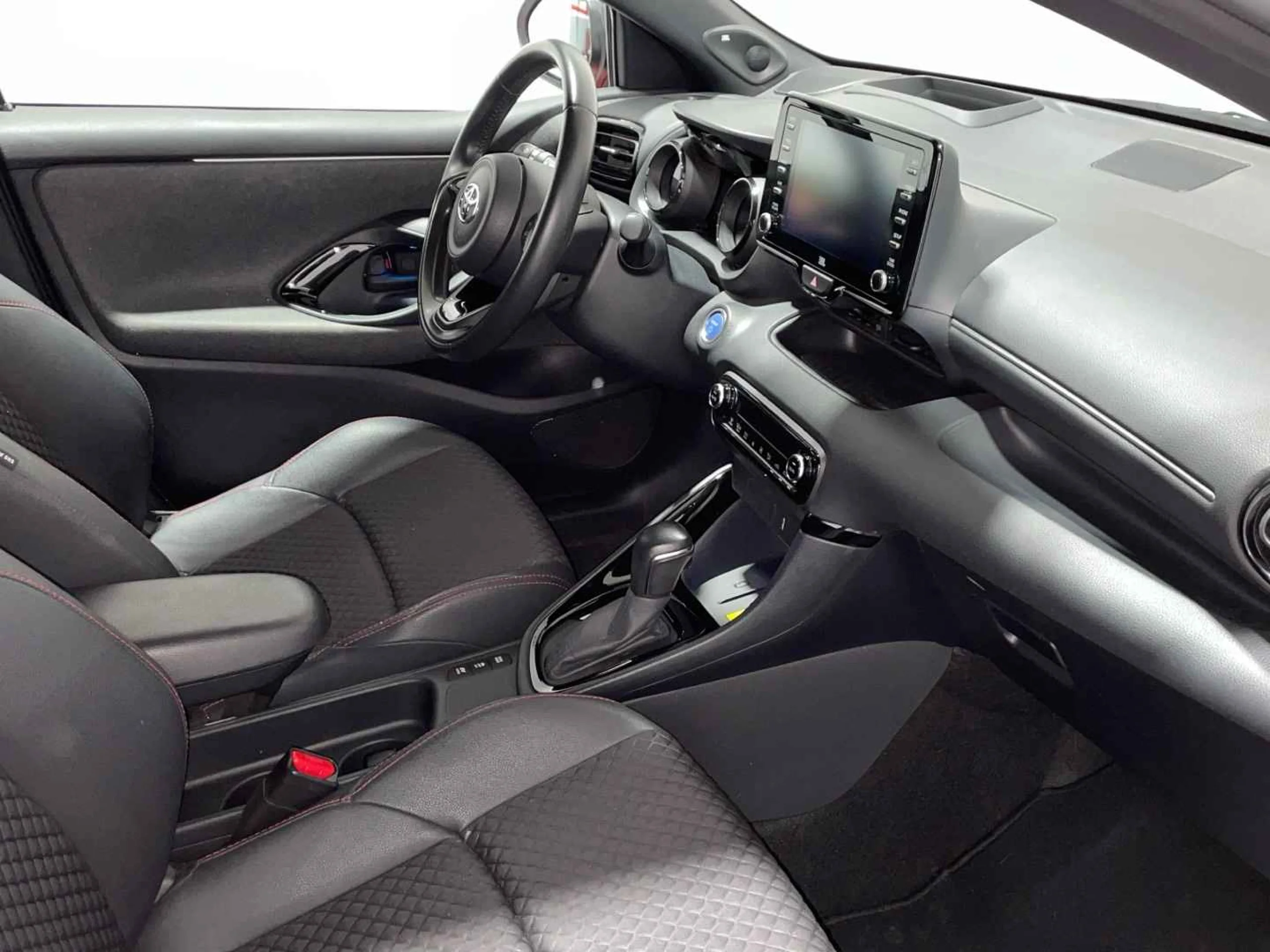 Toyota Yaris 120H Style - Foto 14