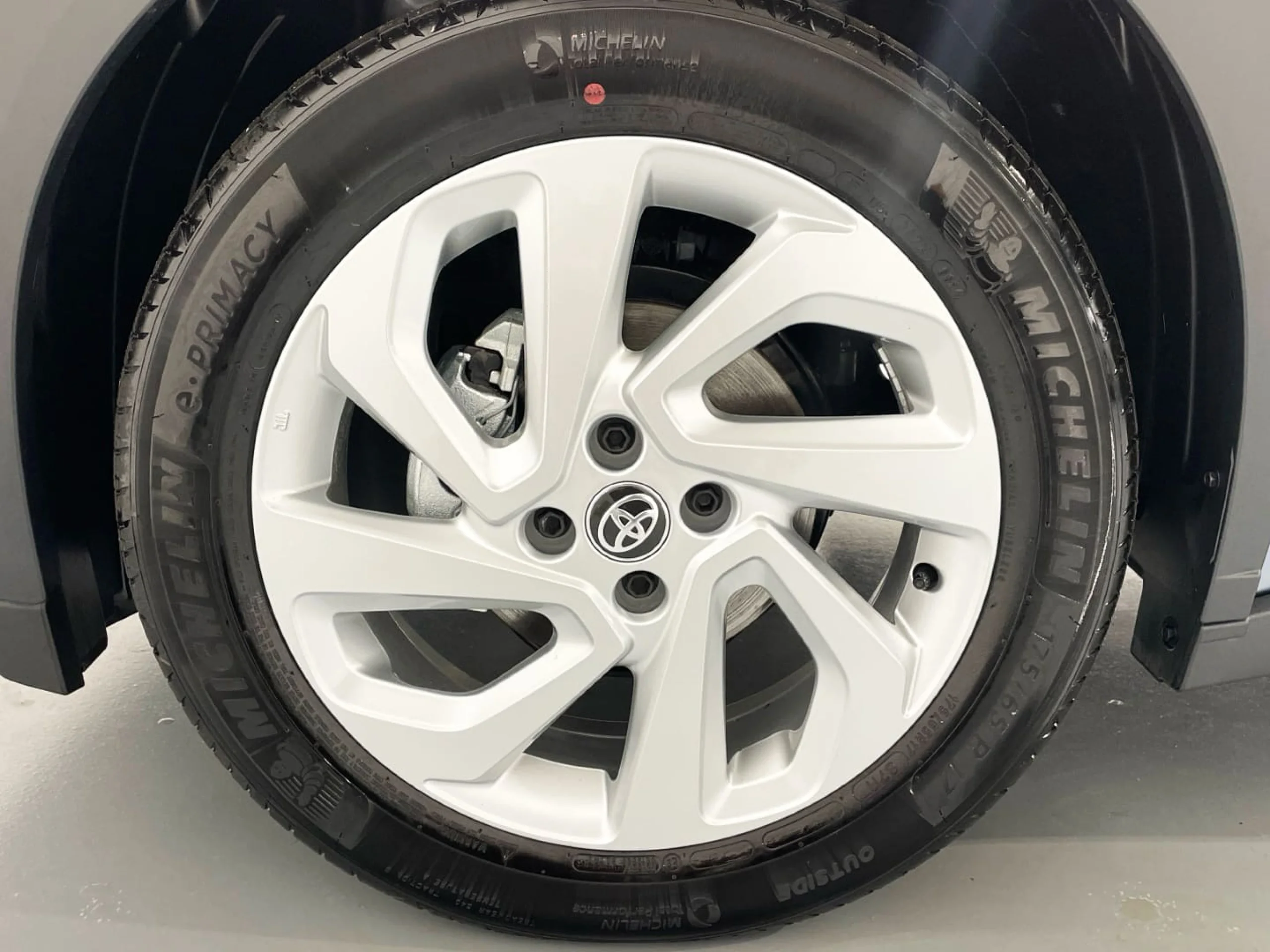 Toyota Aygo X PLAY MT 1.0 70CV - Foto 5