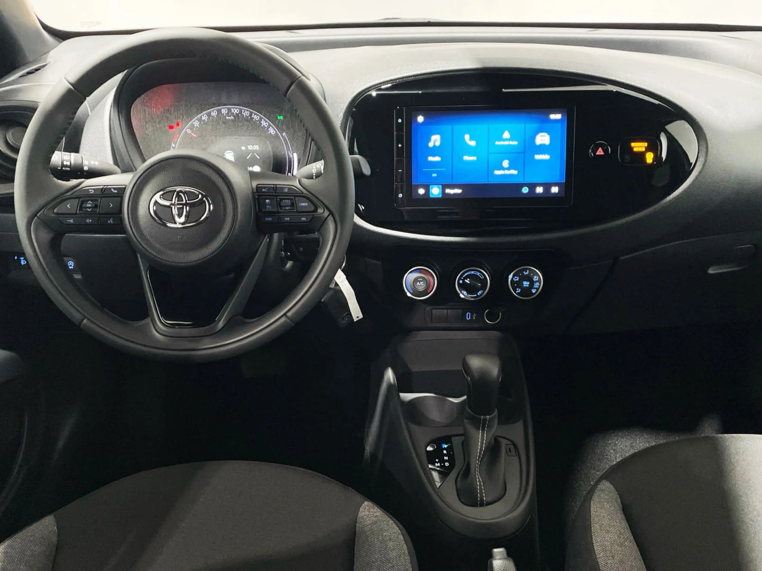 Toyota Aygo X PLAY MT 1.0 70CV - Foto 12