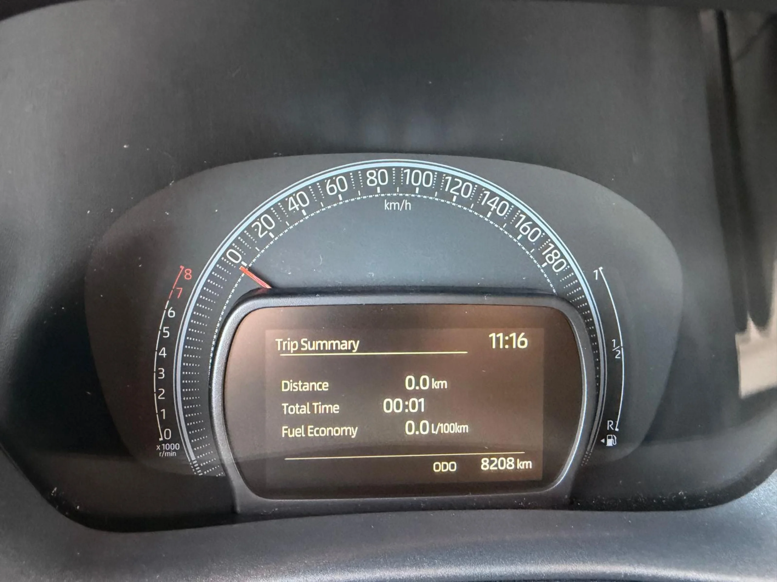 Toyota Aygo X PLAY MT 1.0 70CV - Foto 10